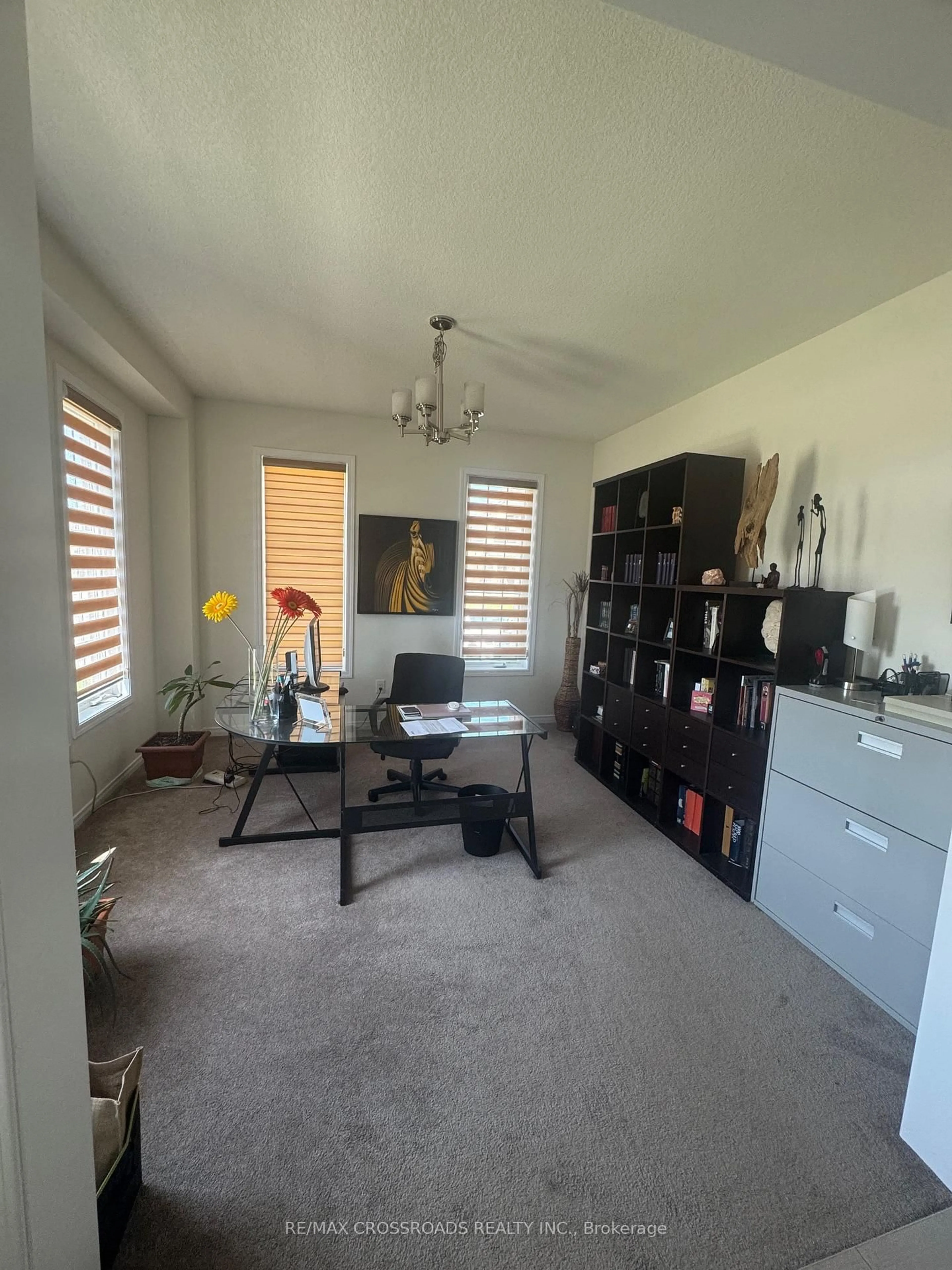 A pic of a room for 7699 Buckeye Cres, Niagara Falls Ontario L2H 0P2