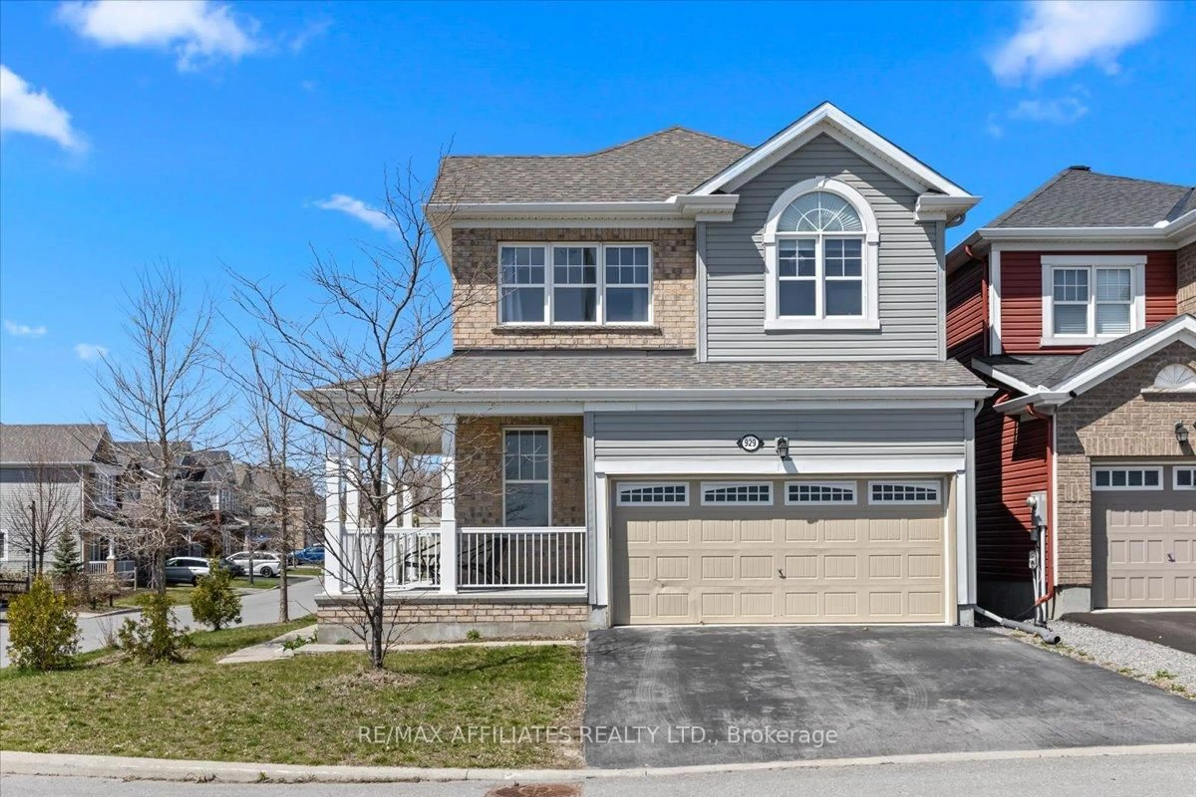 Home with brick exterior material, street for 929 Shimmerton Circ, Ottawa Ontario K2M 0L4