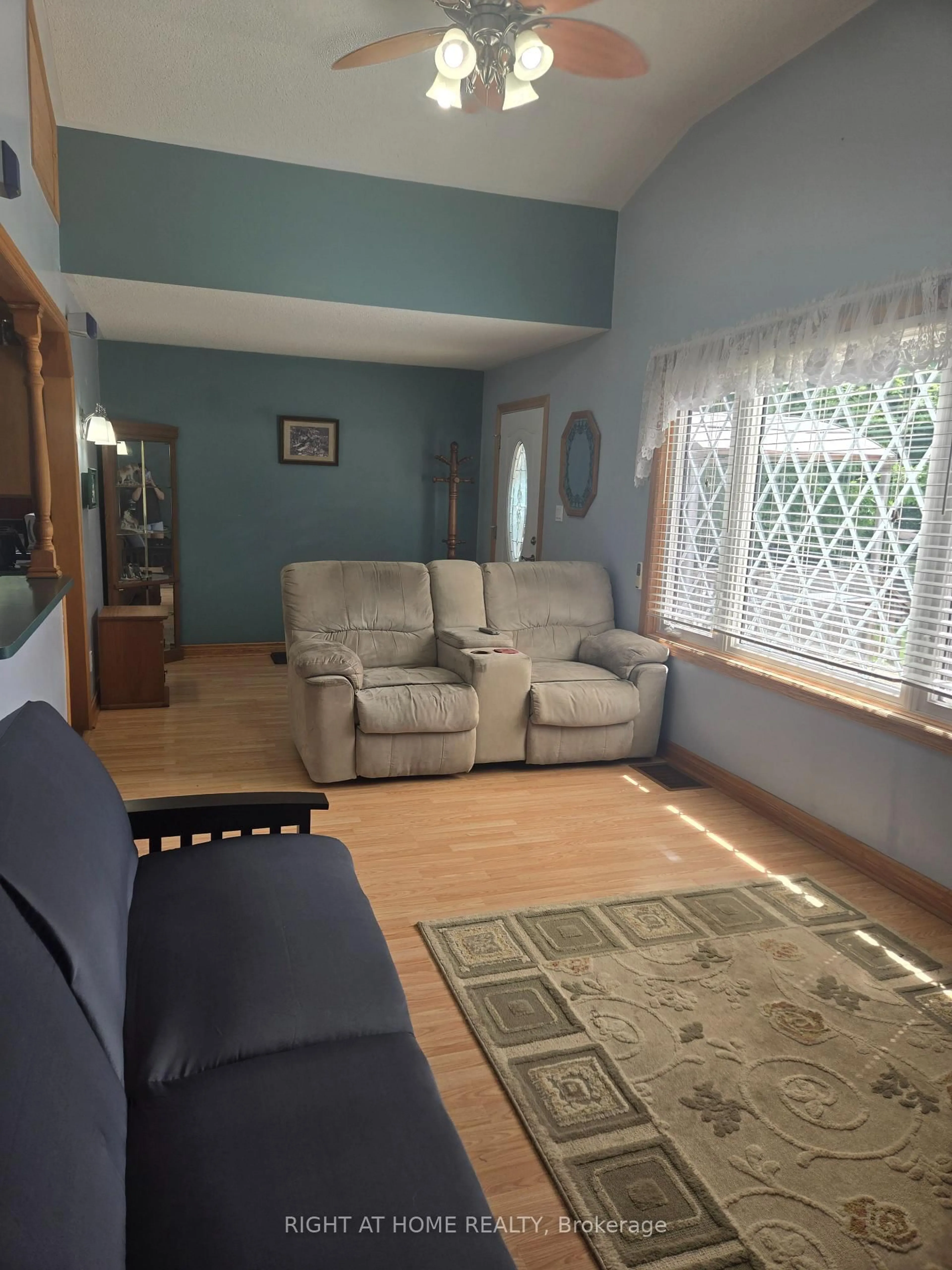 Living room with furniture, unknown for 1043 Lobo Dr #40, Minden Hills Ontario K0M 2K0