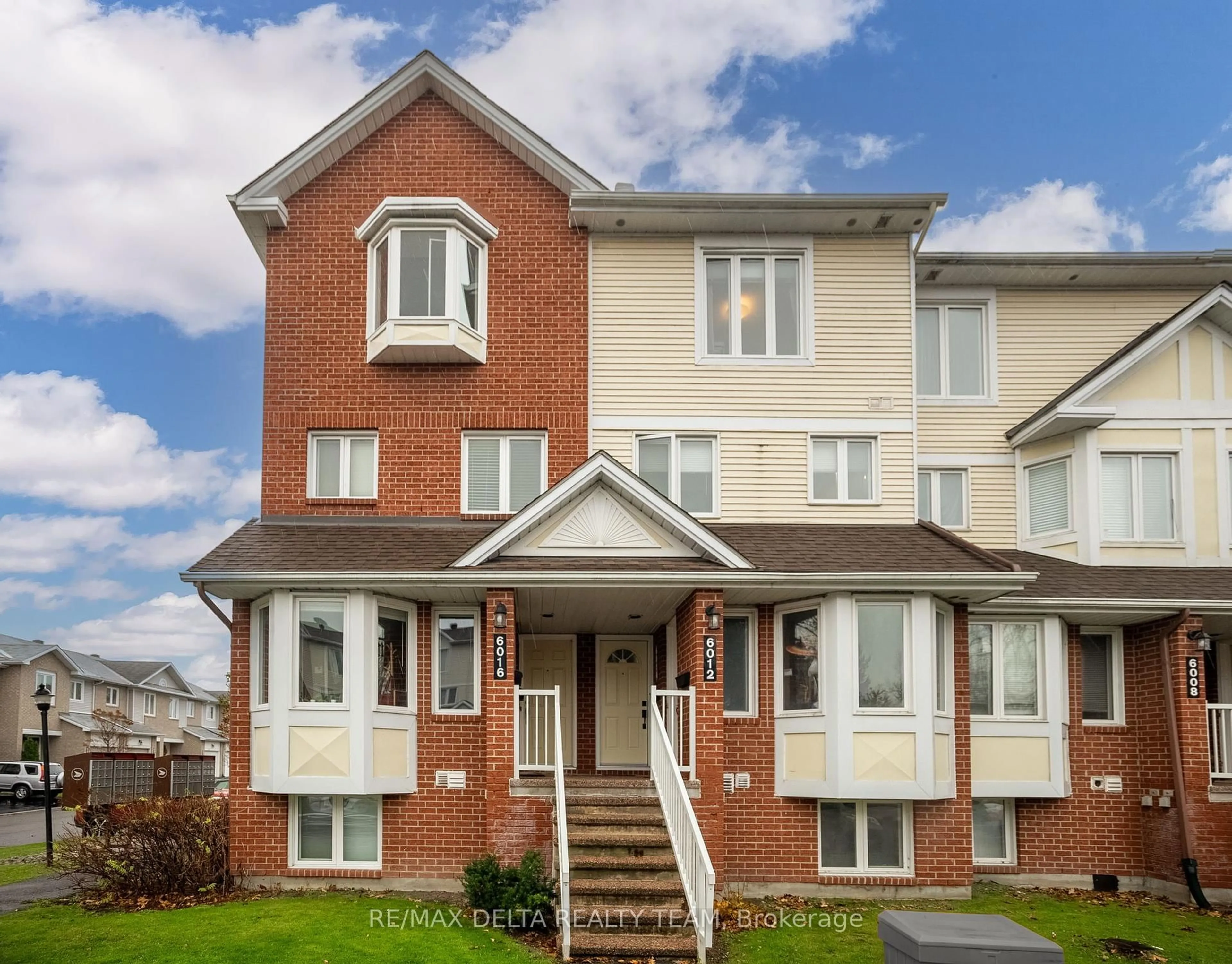 Home with brick exterior material, street for 6014 RED WILLOW Dr, Ottawa Ontario K1C 7H9