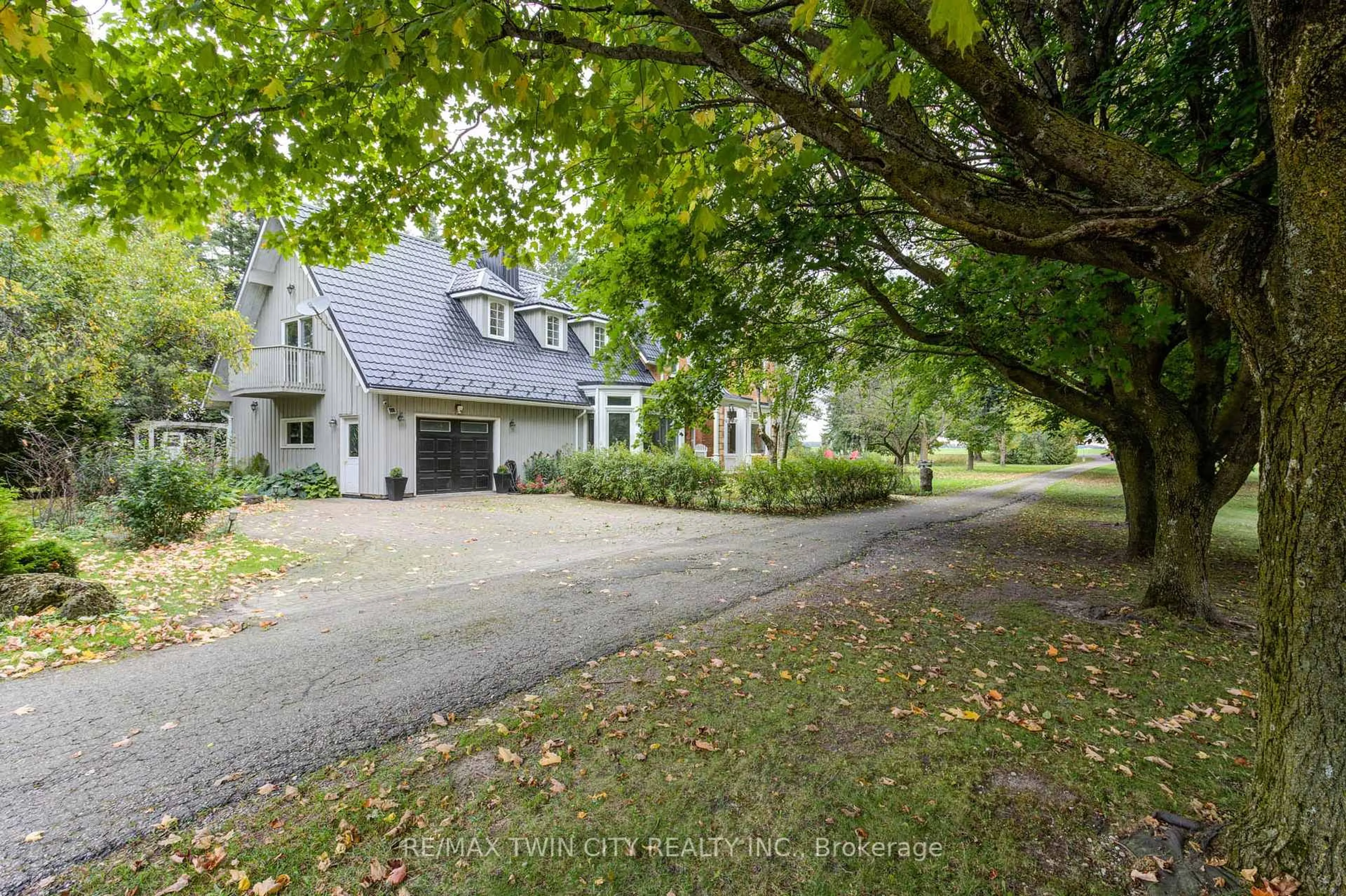 A pic from outside/outdoor area/front of a property/back of a property/a pic from drone, street for 478278 3rd Line, Melancthon Ontario L9V 1T7