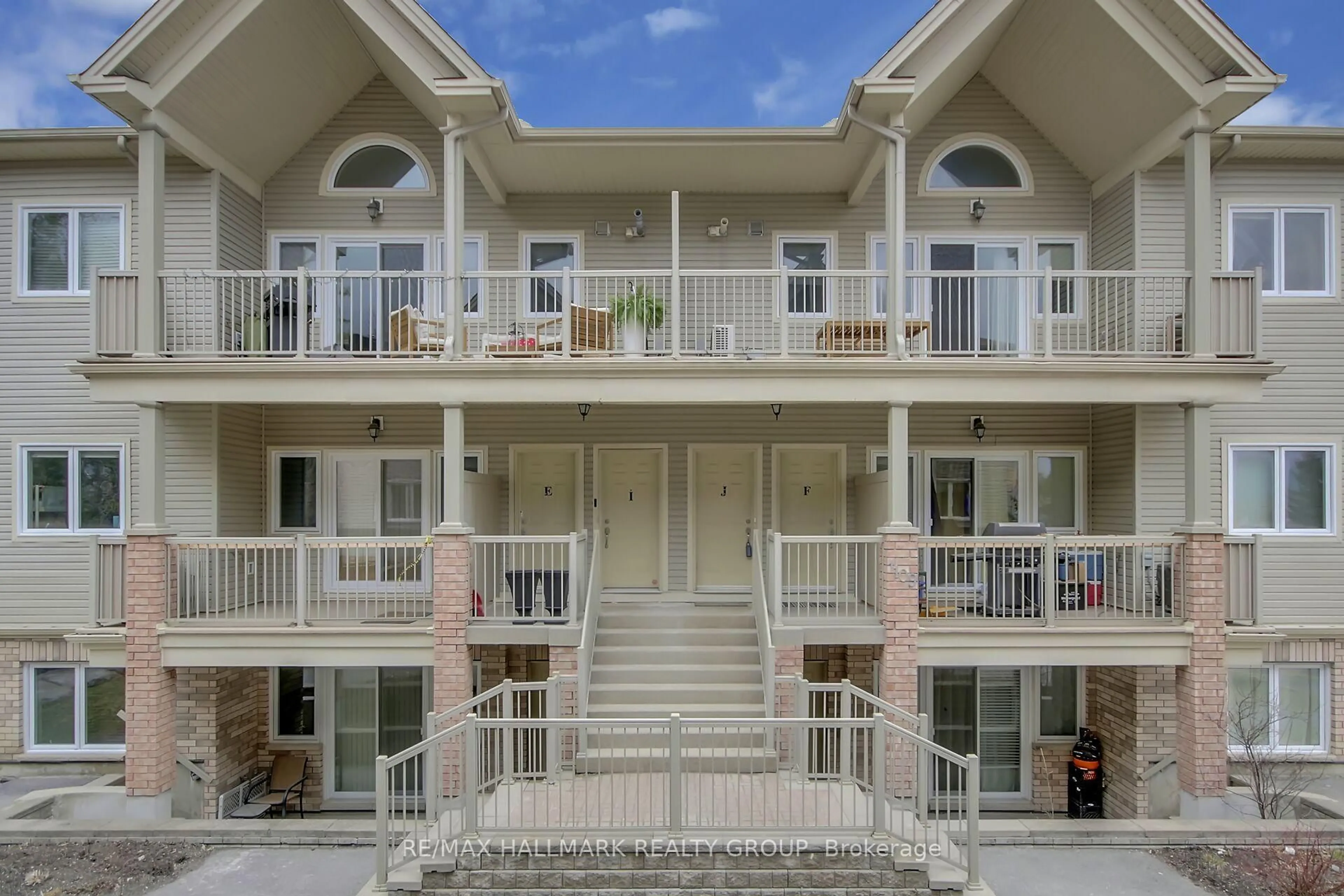 Patio, unknown for 1109 Stittsville Main St #J, Ottawa Ontario K2S 0C6