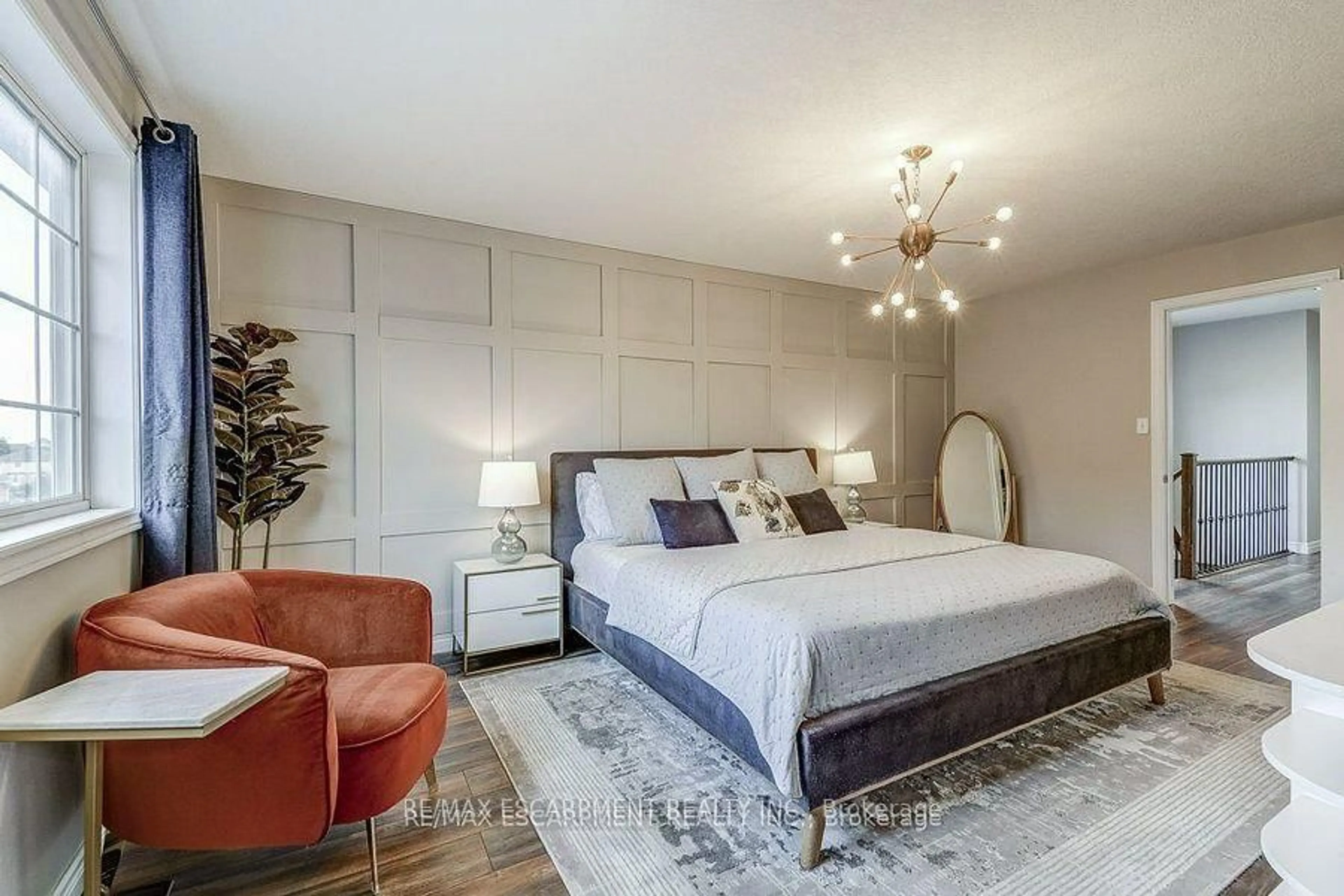 Bedroom with bed, unknown for 80 Cole St, Hamilton Ontario L8B 0R3