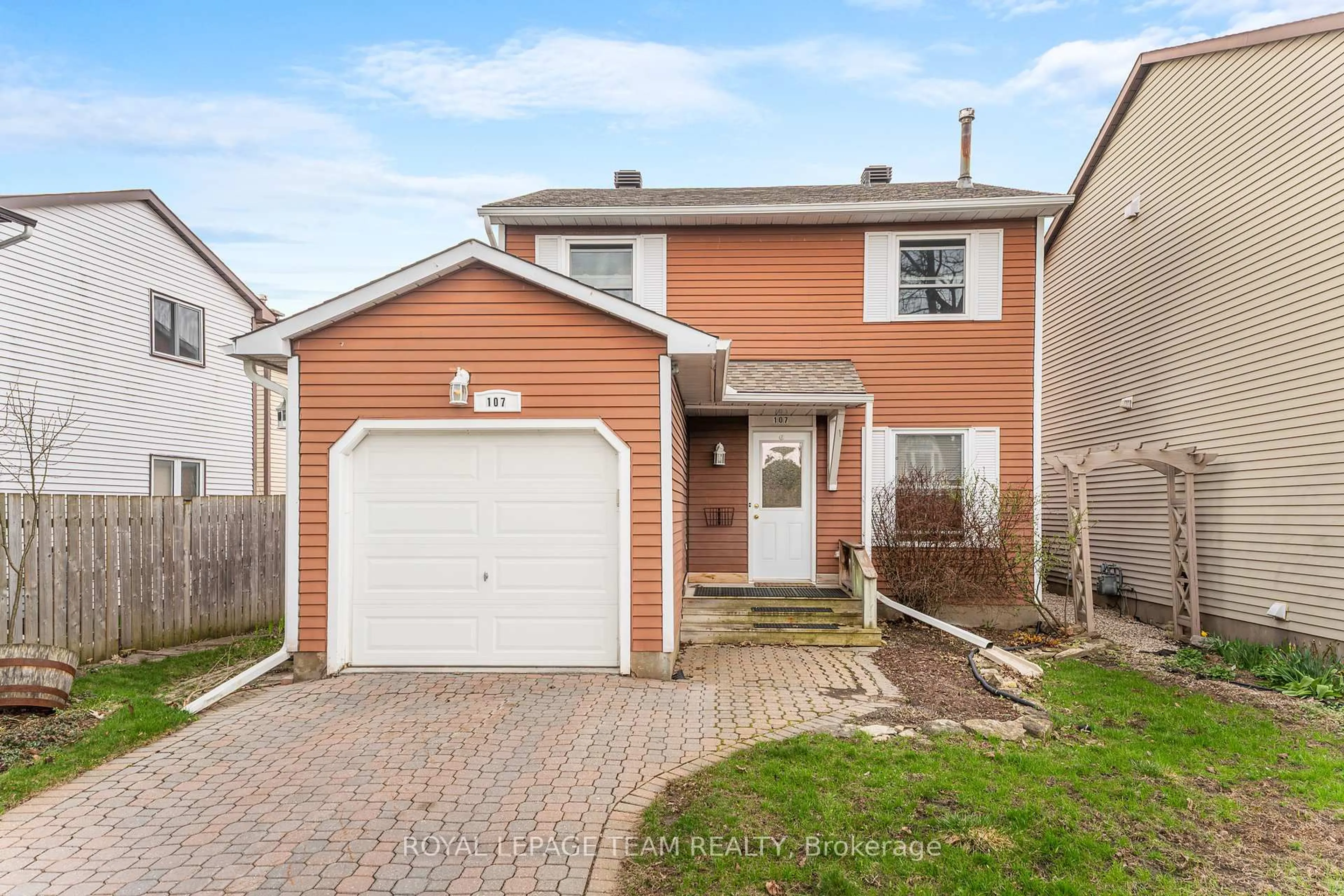 Home with vinyl exterior material, street for 107 Melanie Cres, Ottawa Ontario K2L 2E4