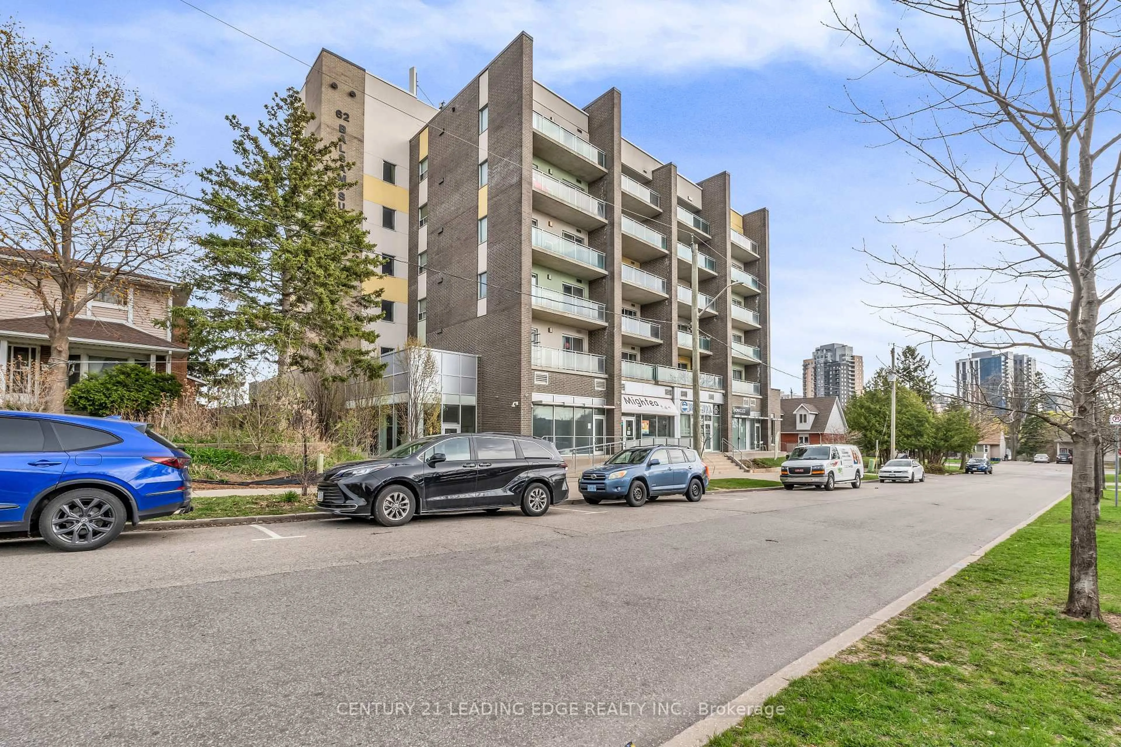 A pic from outside/outdoor area/front of a property/back of a property/a pic from drone, street for 62 Balsam St #B507, Waterloo Ontario N2L 3H2