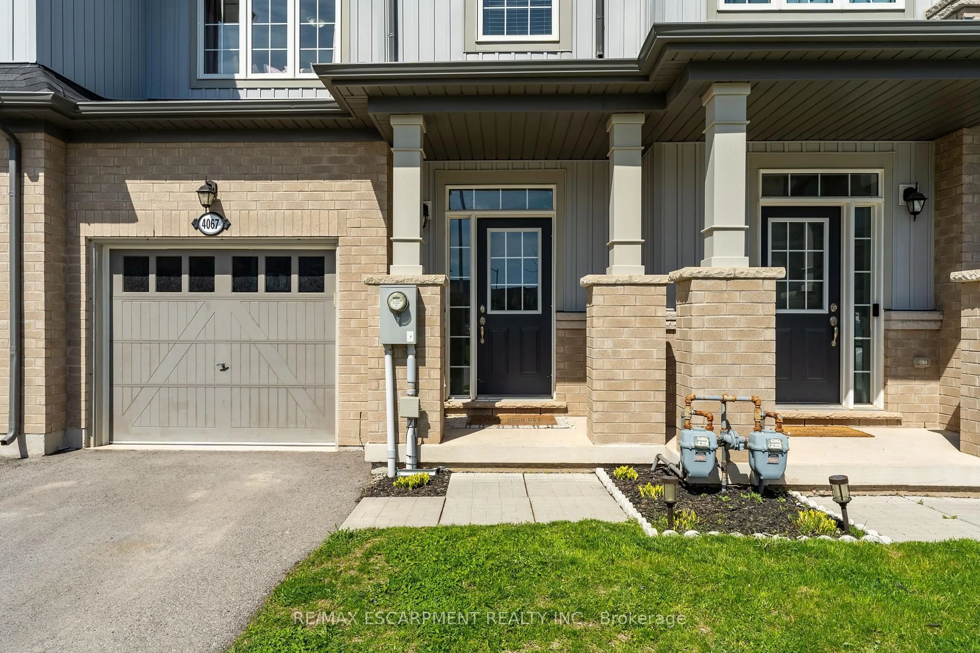 Unknown for 4067 Canby St, Lincoln Ontario L3J 0R5