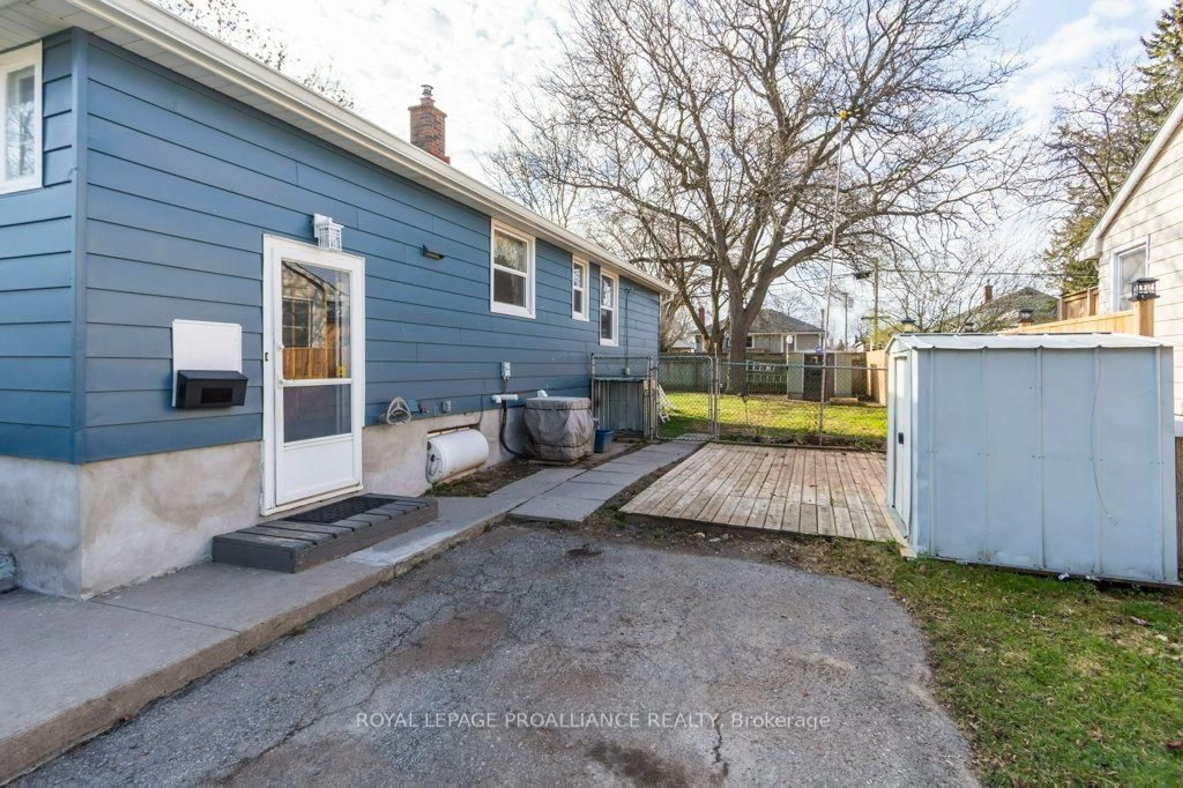 Unknown for 53 Montgomery Blvd, Belleville Ontario K8N 1J2