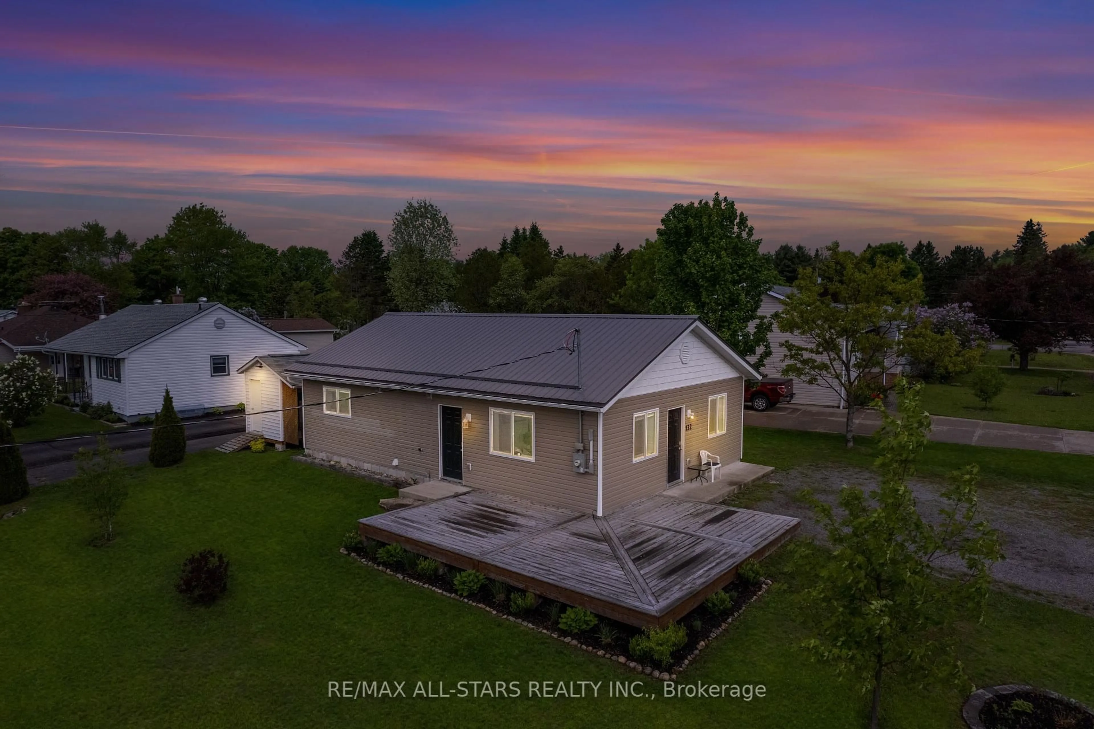 A pic from outside/outdoor area/front of a property/back of a property/a pic from drone, building for 132 Newkirk Blvd, Burnt River Ontario K0M 1C0