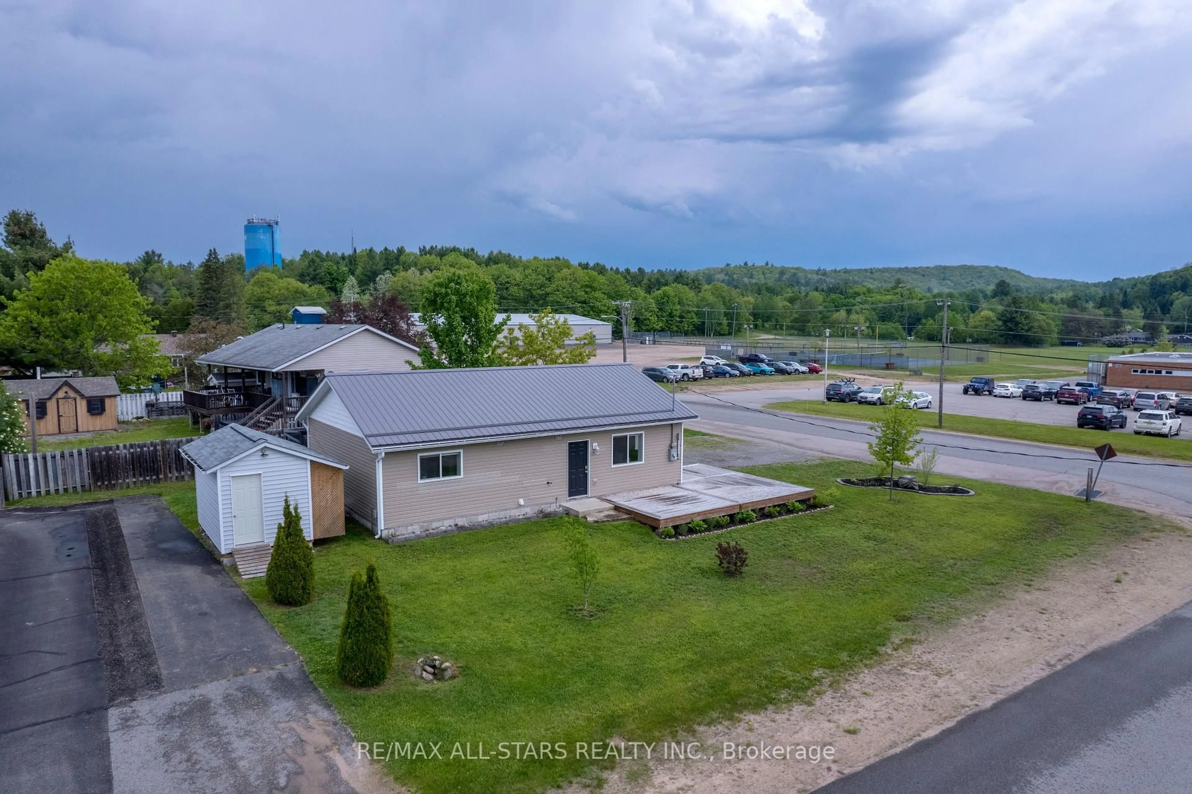 A pic from outside/outdoor area/front of a property/back of a property/a pic from drone, unknown for 132 Newkirk Blvd, Burnt River Ontario K0M 1C0