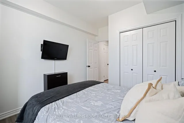 Additional property image - 262 Dundas St Unit 106