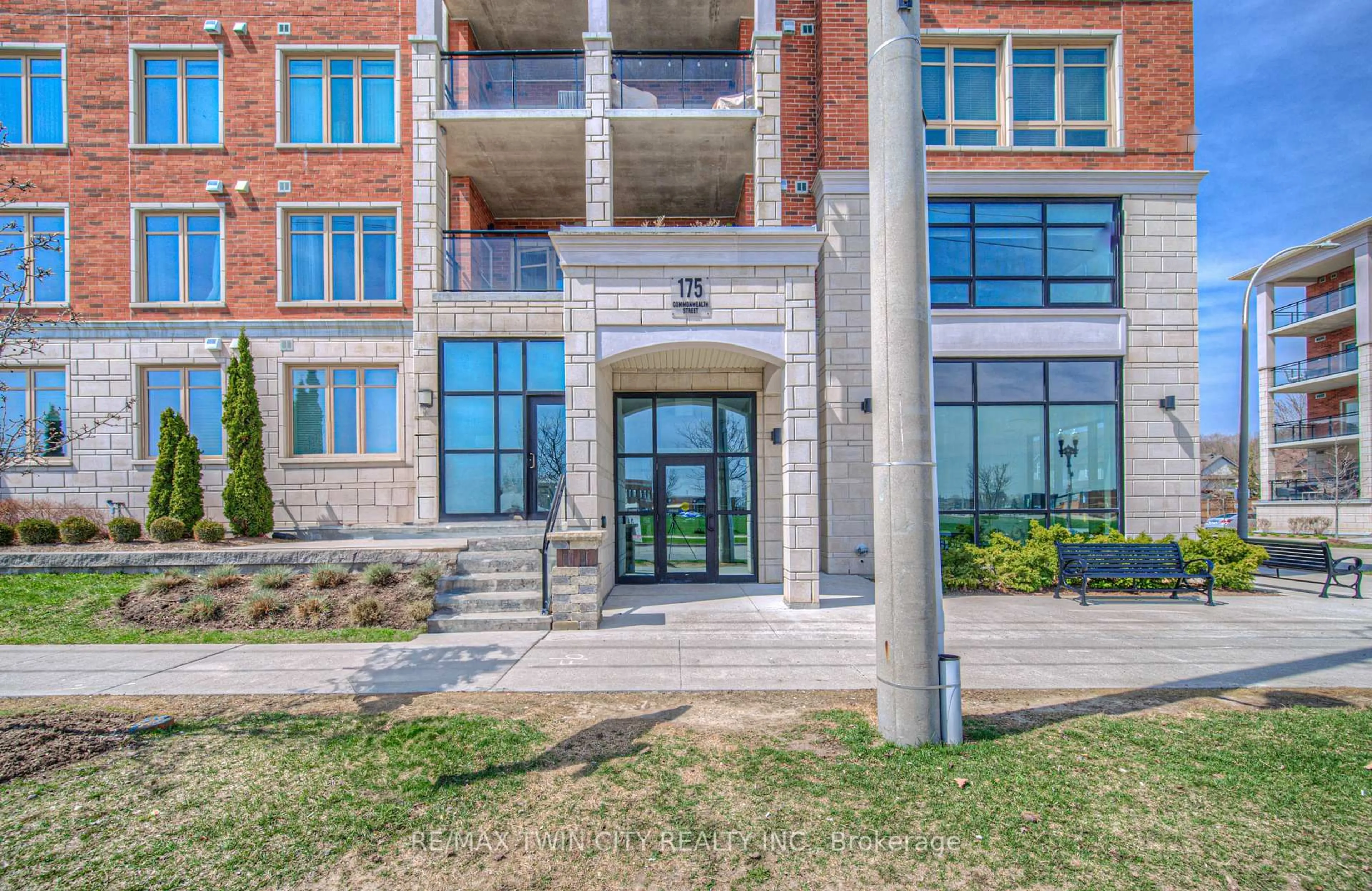 Unknown for 175 Commonwealth St #406, Kitchener Ontario N2E 0H4