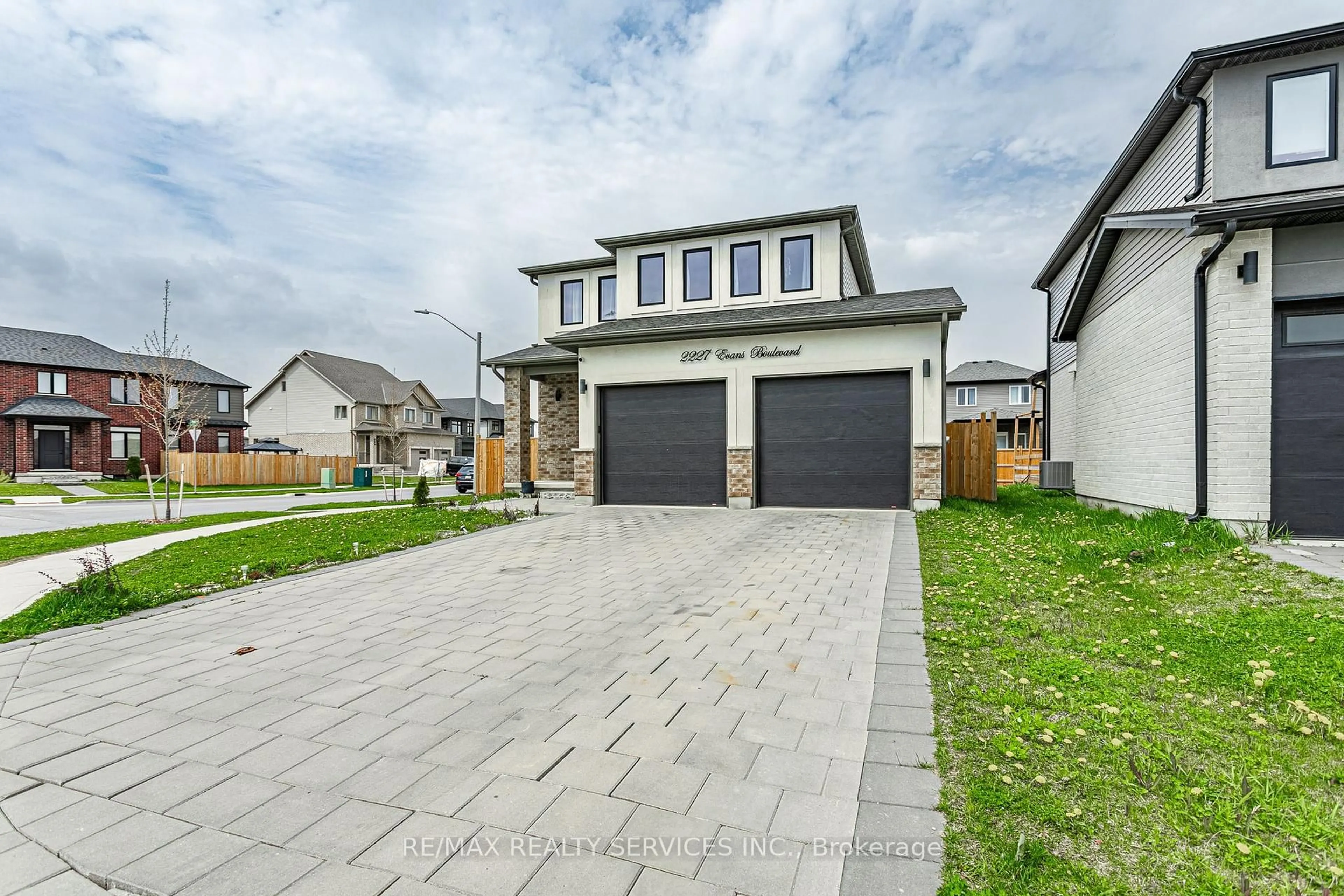 Unknown for 2227 Evans Blvd, London South Ontario N6M 0H7