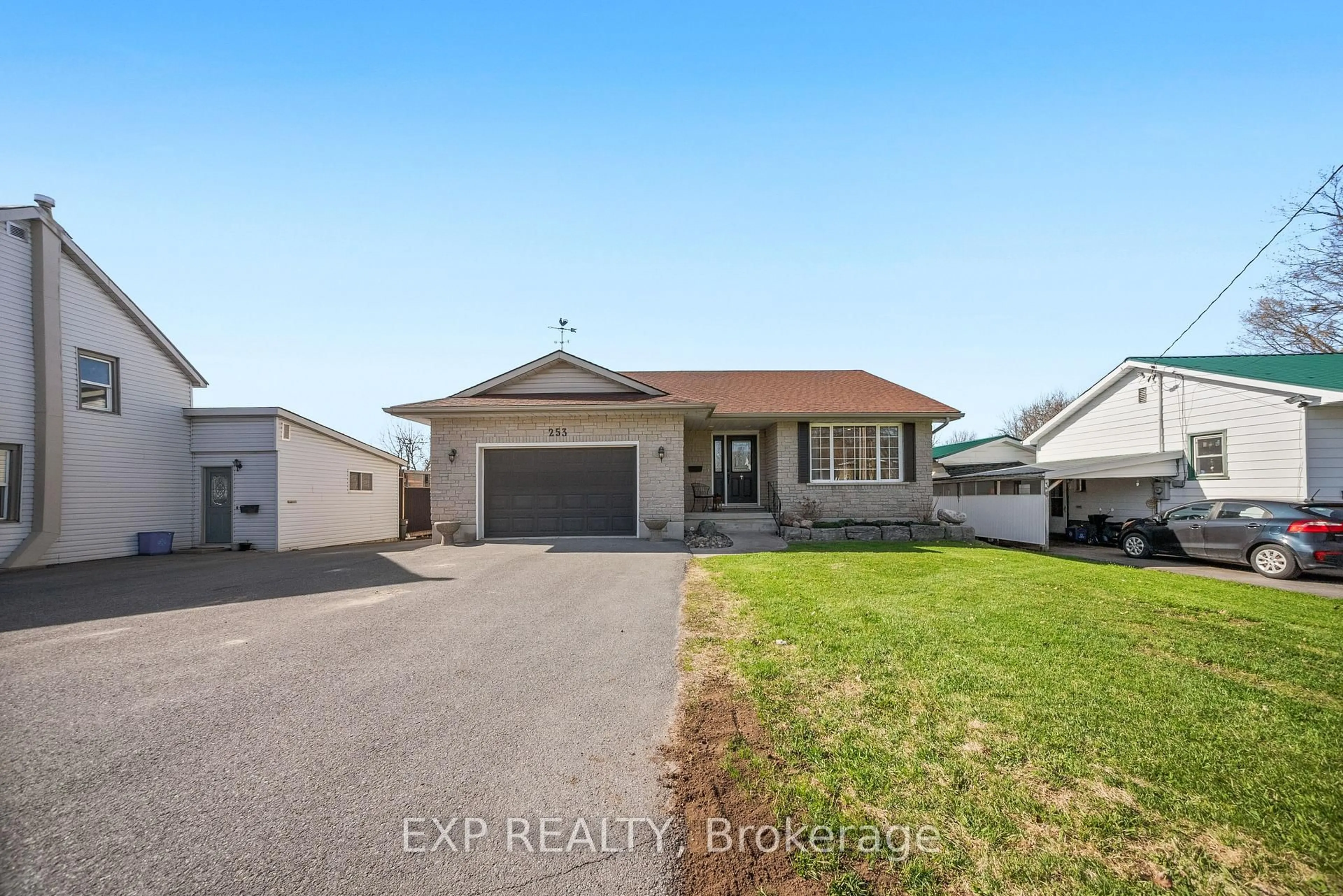 Unknown for 253 Thomas St, Greater Napanee Ontario K7R 2H2