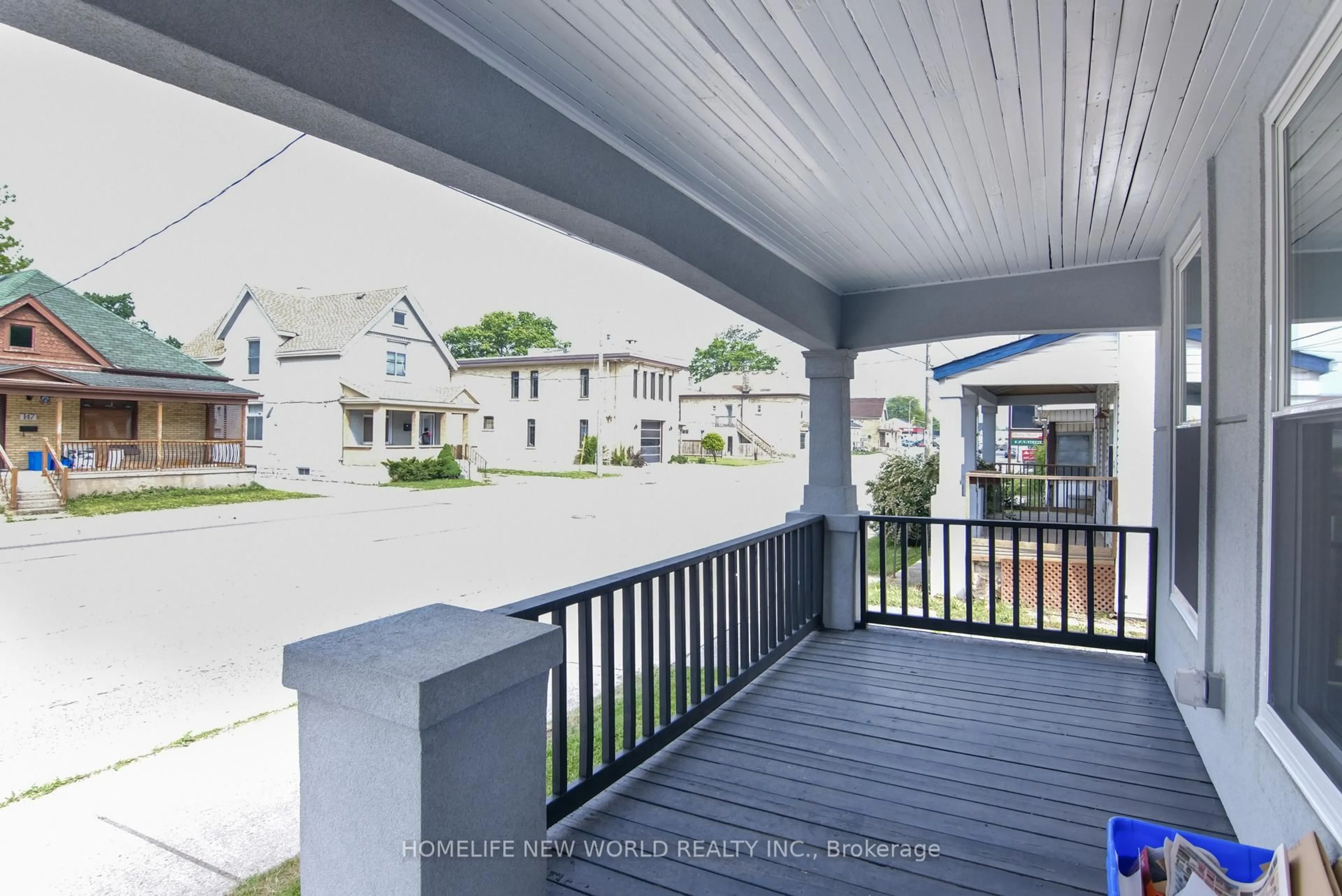 Patio, street for 144 Adelaide St, London East Ontario N6B 3G8
