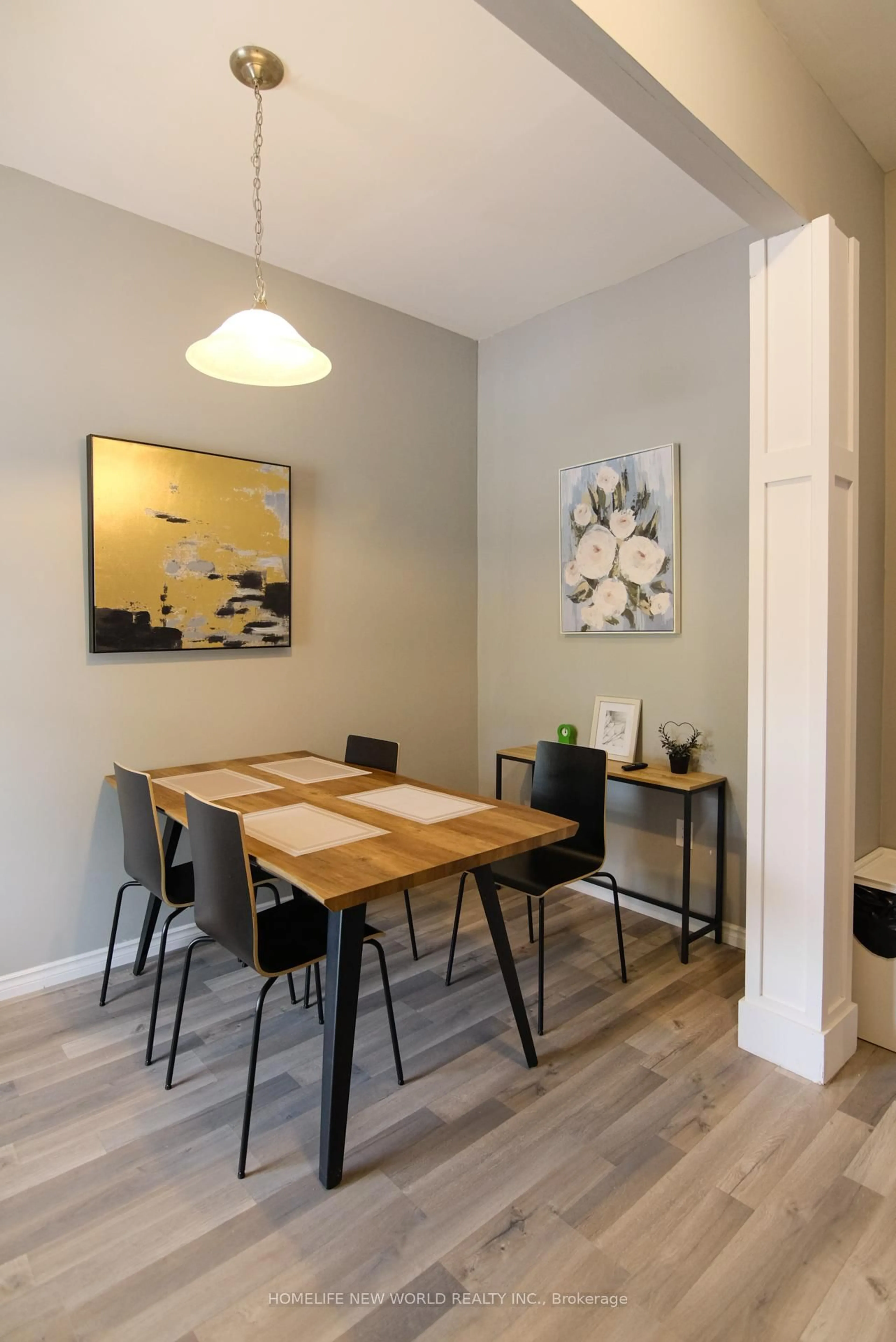 Dining room, wood/laminate floor for 144 Adelaide St, London East Ontario N6B 3G8
