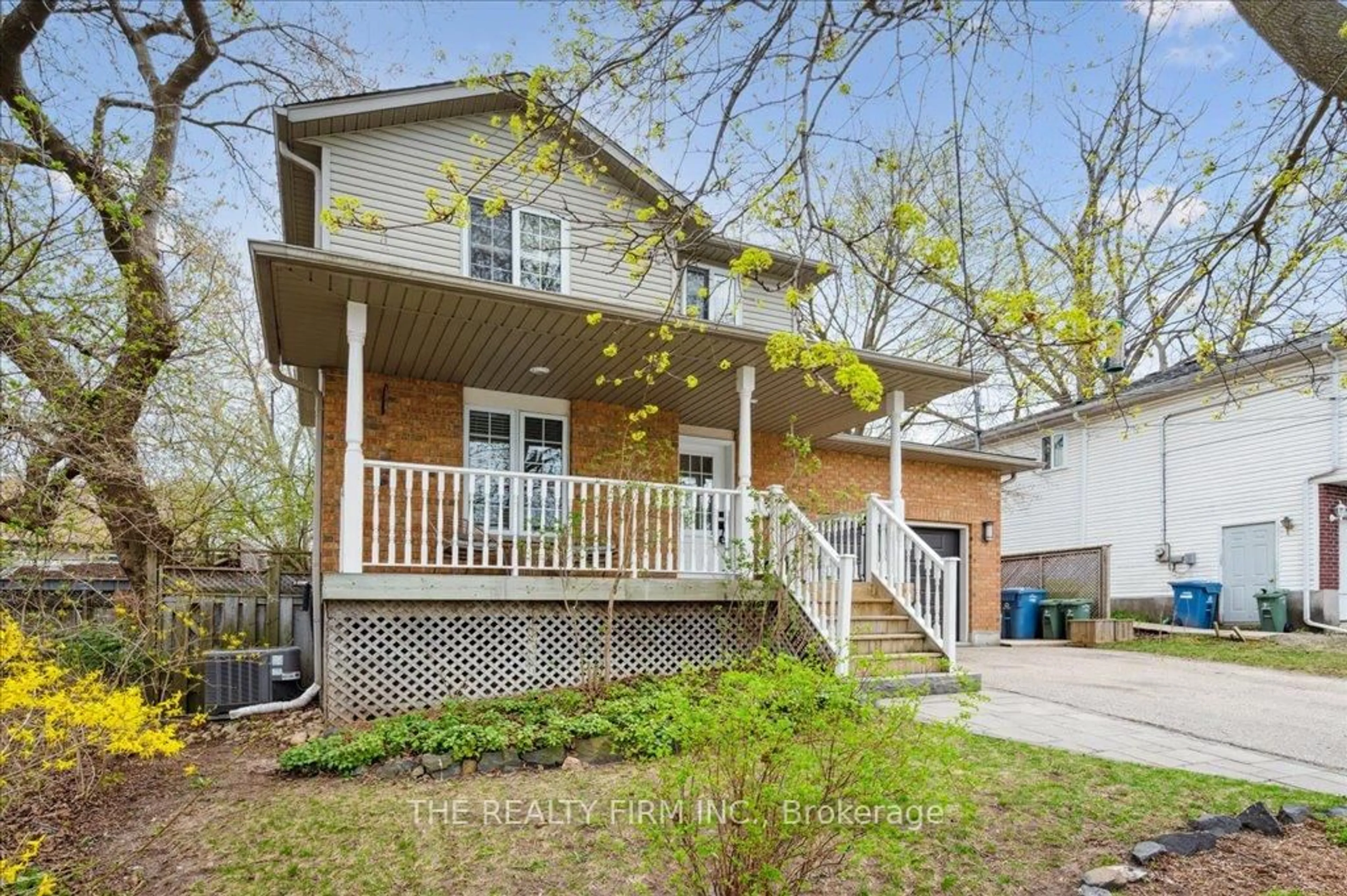 Home with vinyl exterior material, street for 17 Cassino Ave, Guelph Ontario N1E 7E3