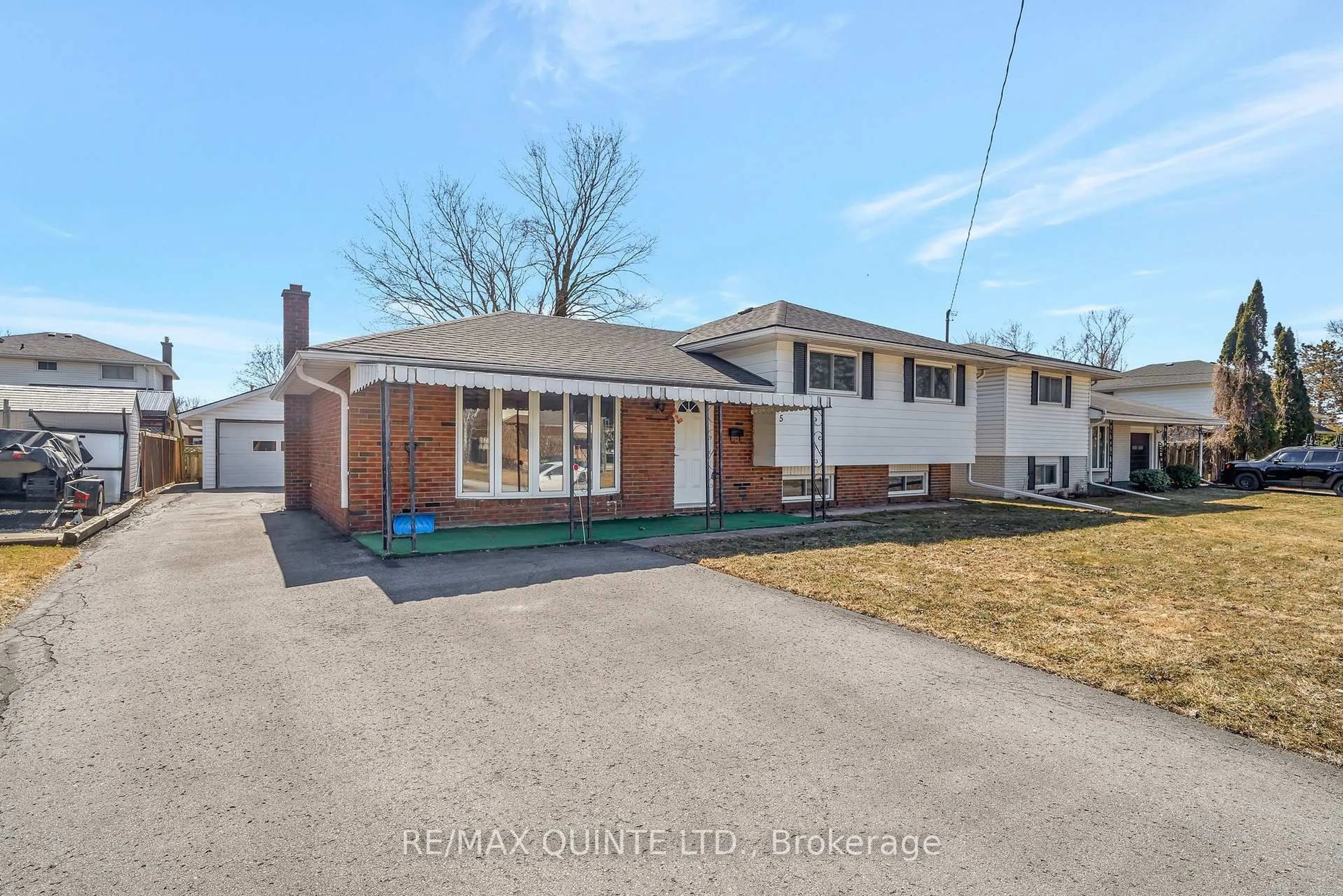 Unknown for 5 Joyce Cres, Belleville Ontario K8N 1Y6