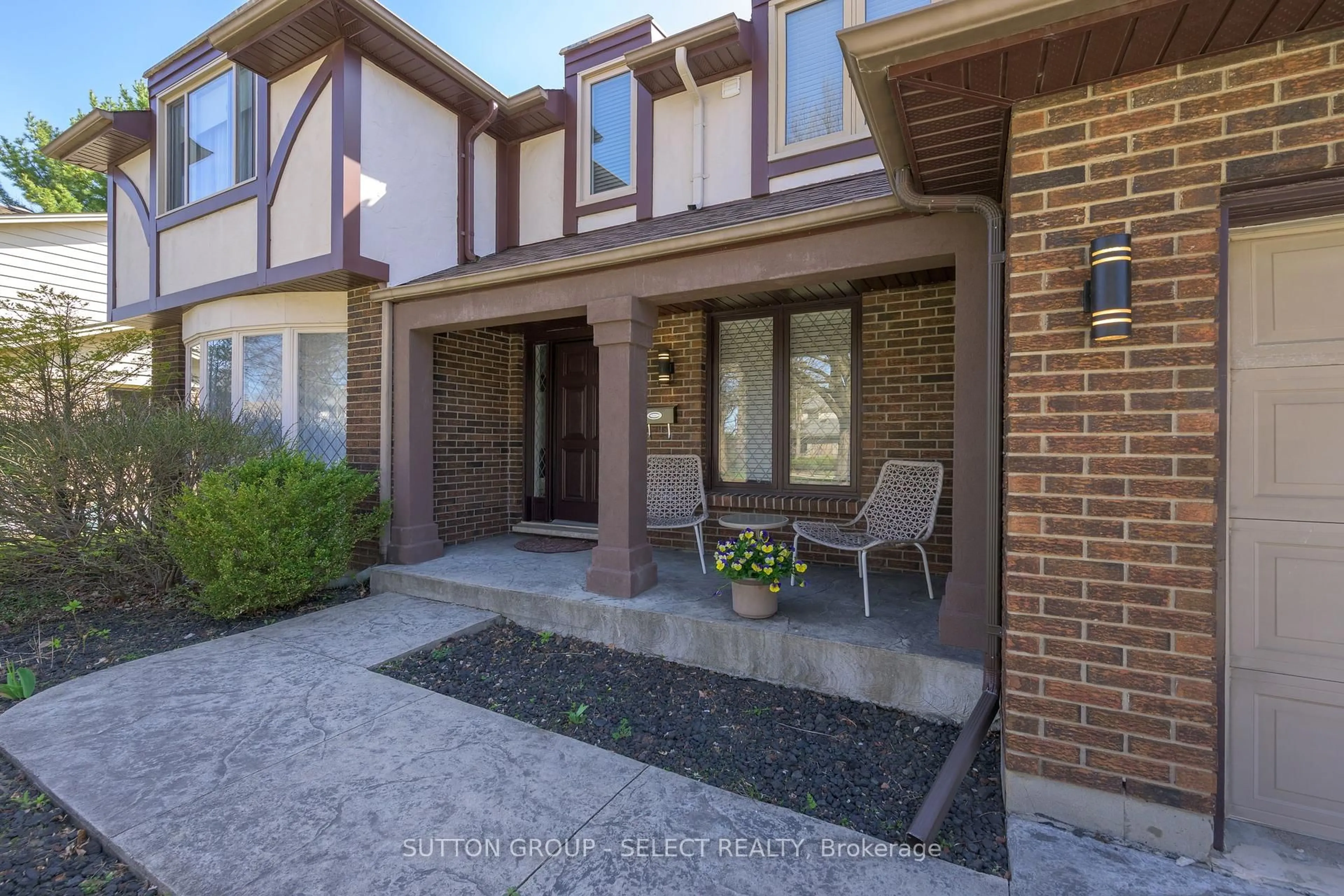 Home with brick exterior material, street for 863 Griffith St, London South Ontario N6K 3J9