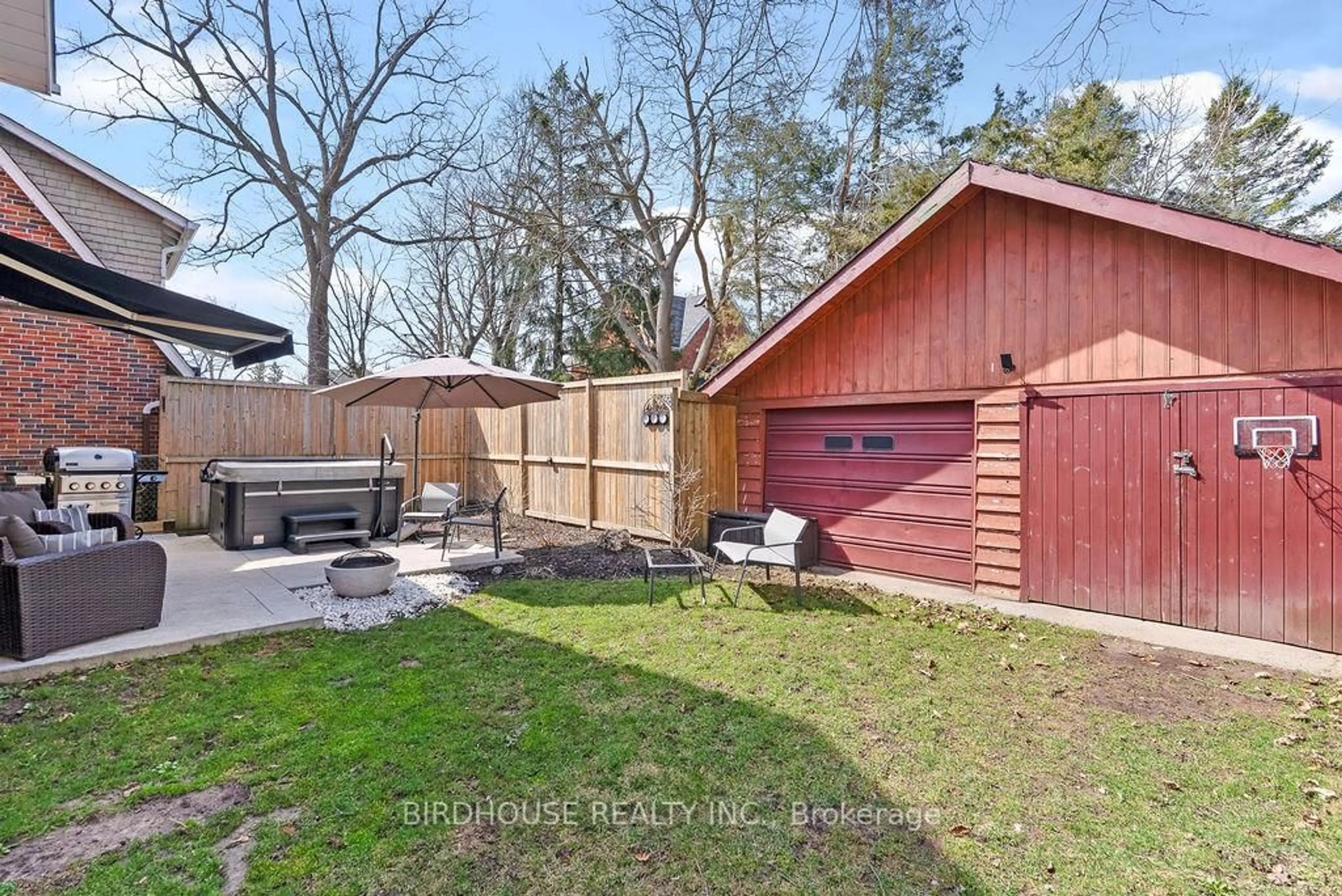 Shed for 21 Sussex St, Kawartha Lakes Ontario K9V 4H3