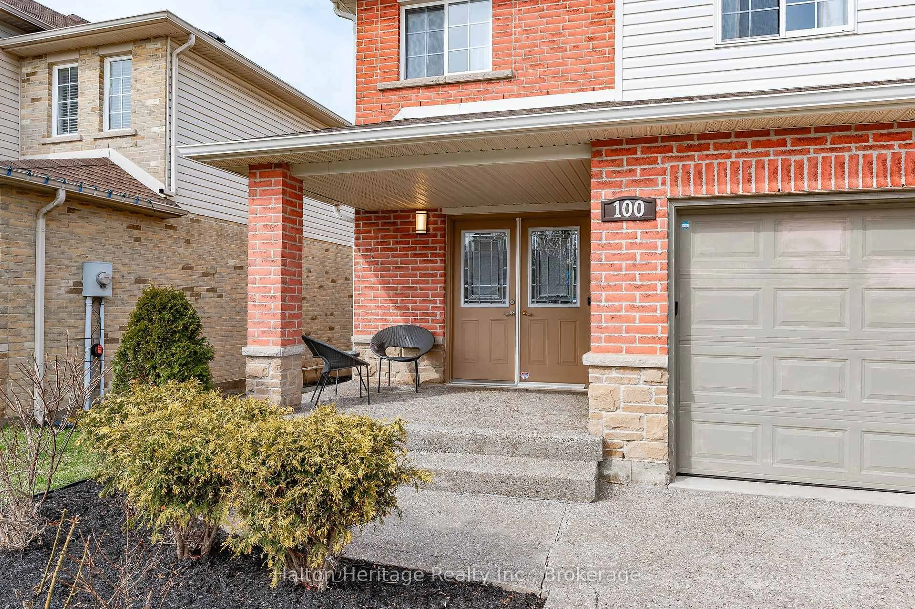 Home with brick exterior material, street for 100 Thames Way, Hamilton Ontario L0R 1W0