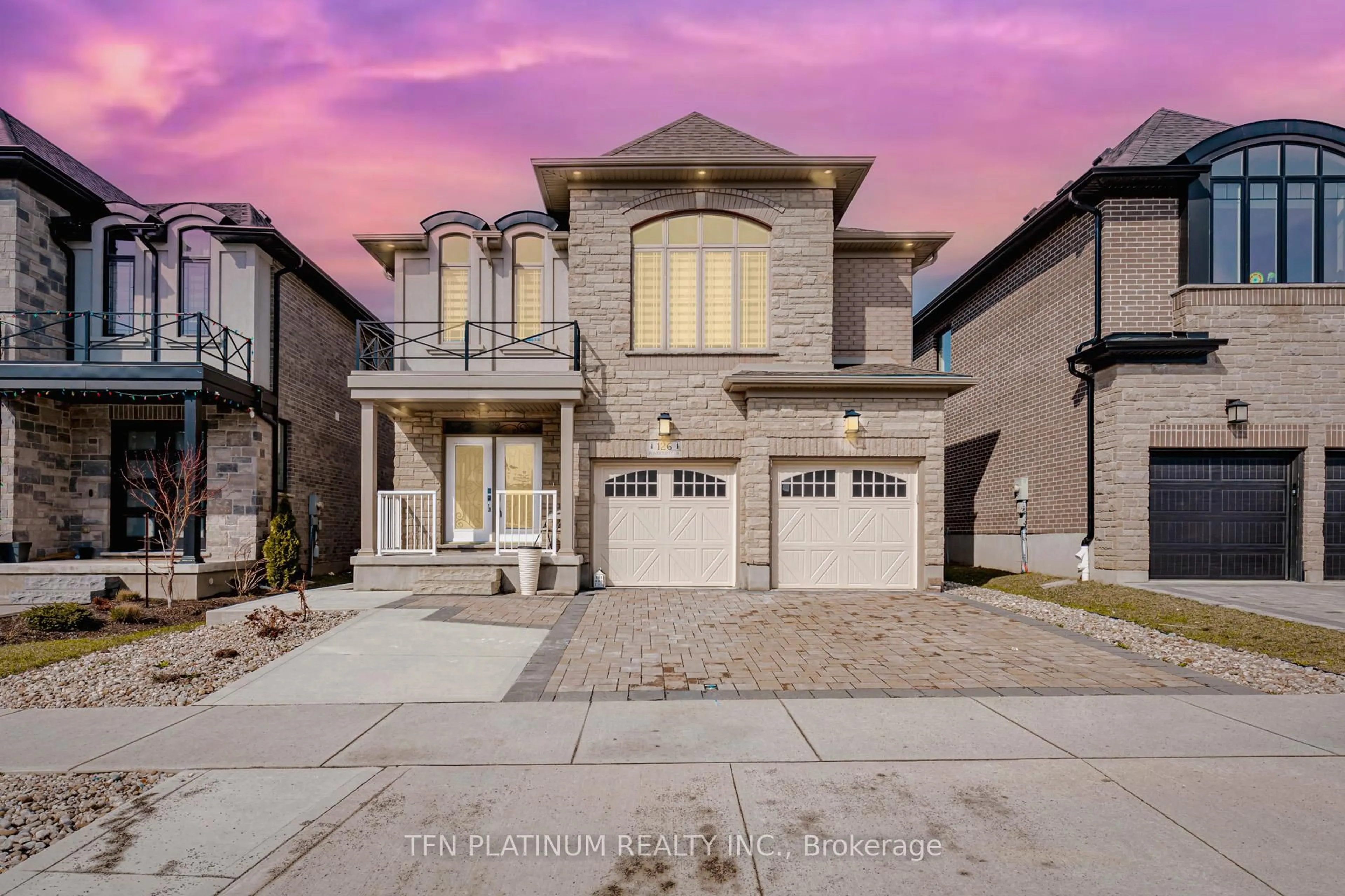 Home with brick exterior material, street for 126 Pondcliffe Dr, Kitchener Ontario N2R 0M4