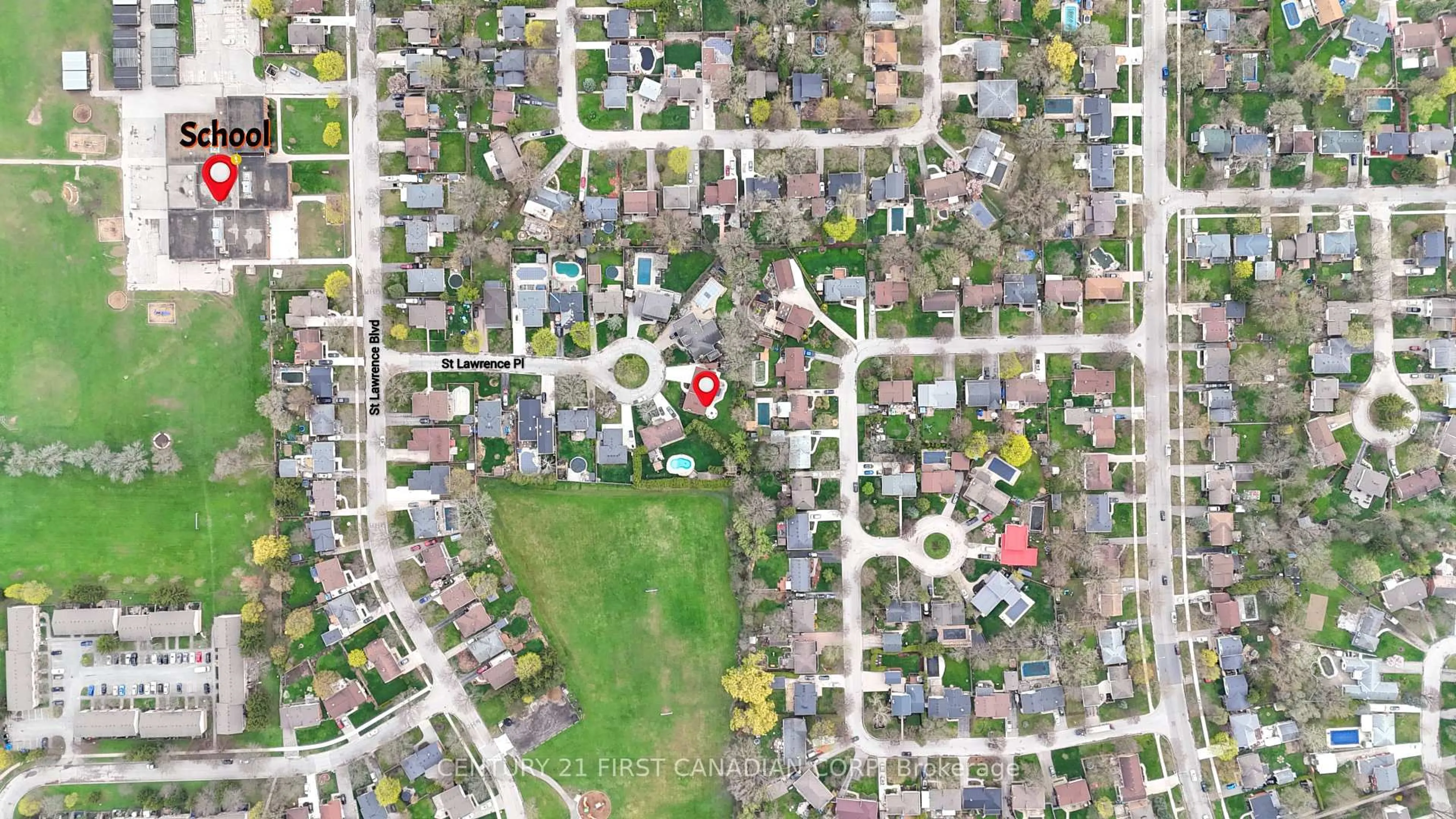 A pic from outside/outdoor area/front of a property/back of a property/a pic from drone, street for 55 St Lawrence Pl #Side Split, London South Ontario N6J 2G4