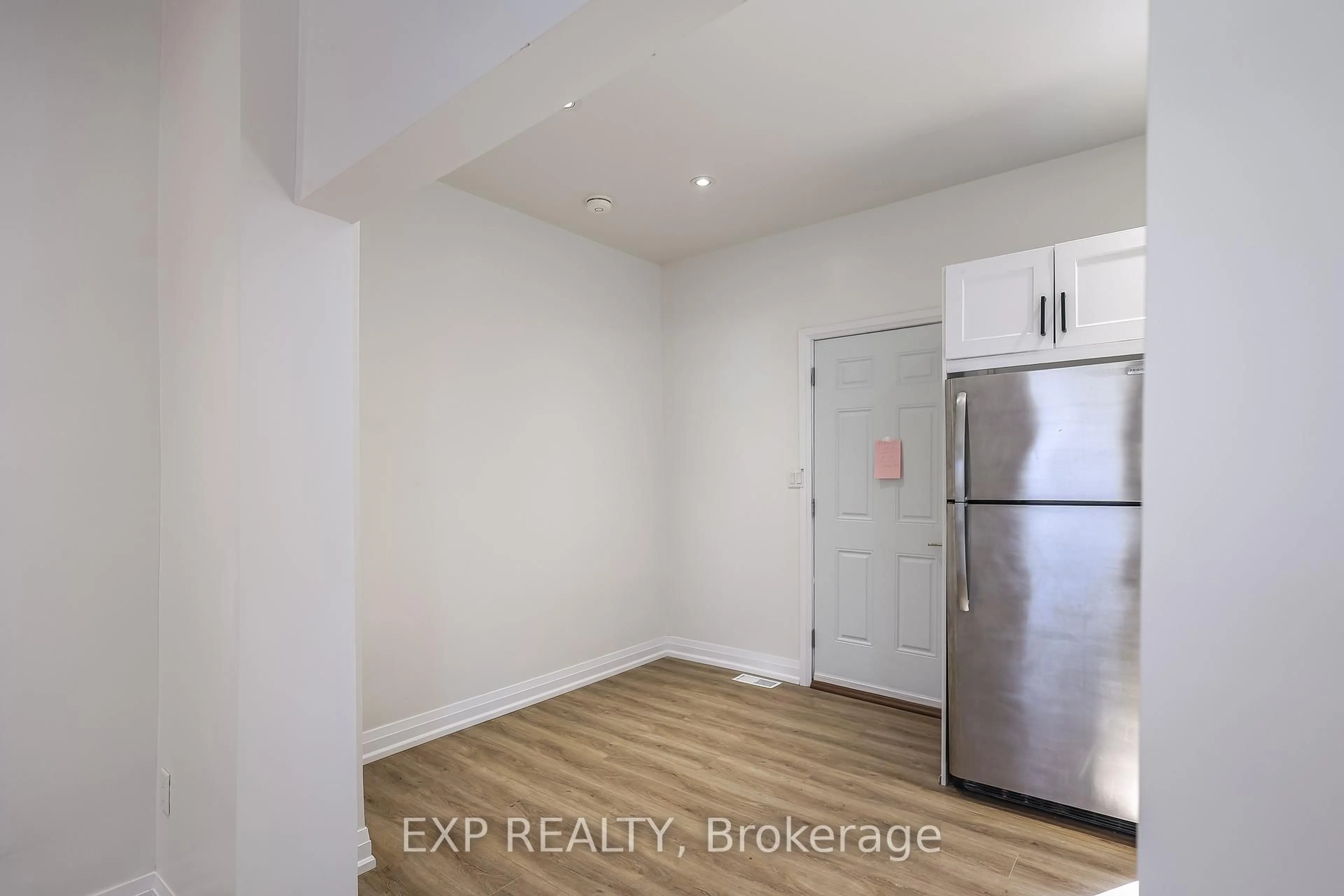 A pic of a room for 346 Emerald St, Hamilton Ontario L8L 5L4