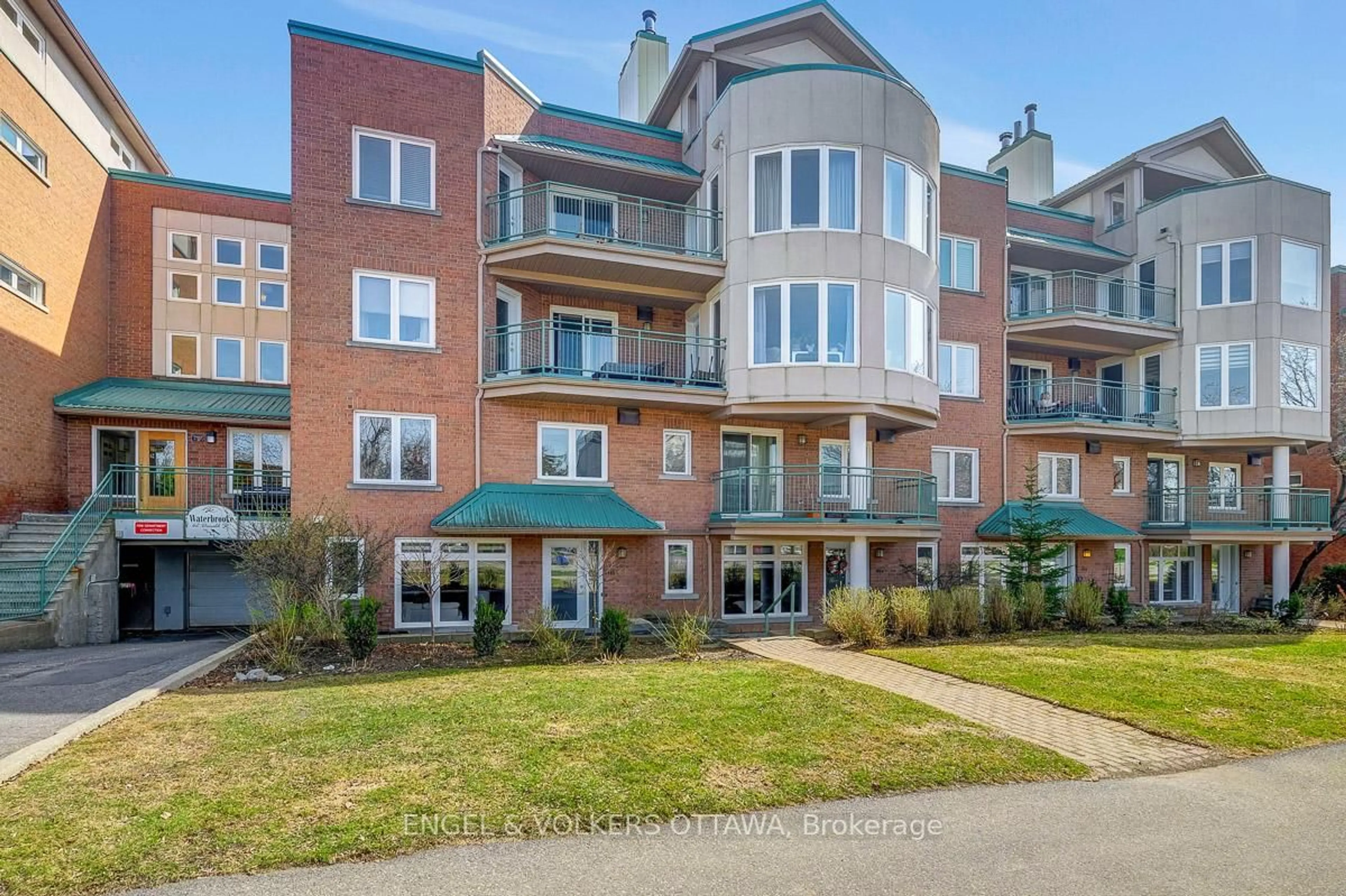 Unknown for 62 Donald St #105A, Ottawa Ontario K1K 1N2