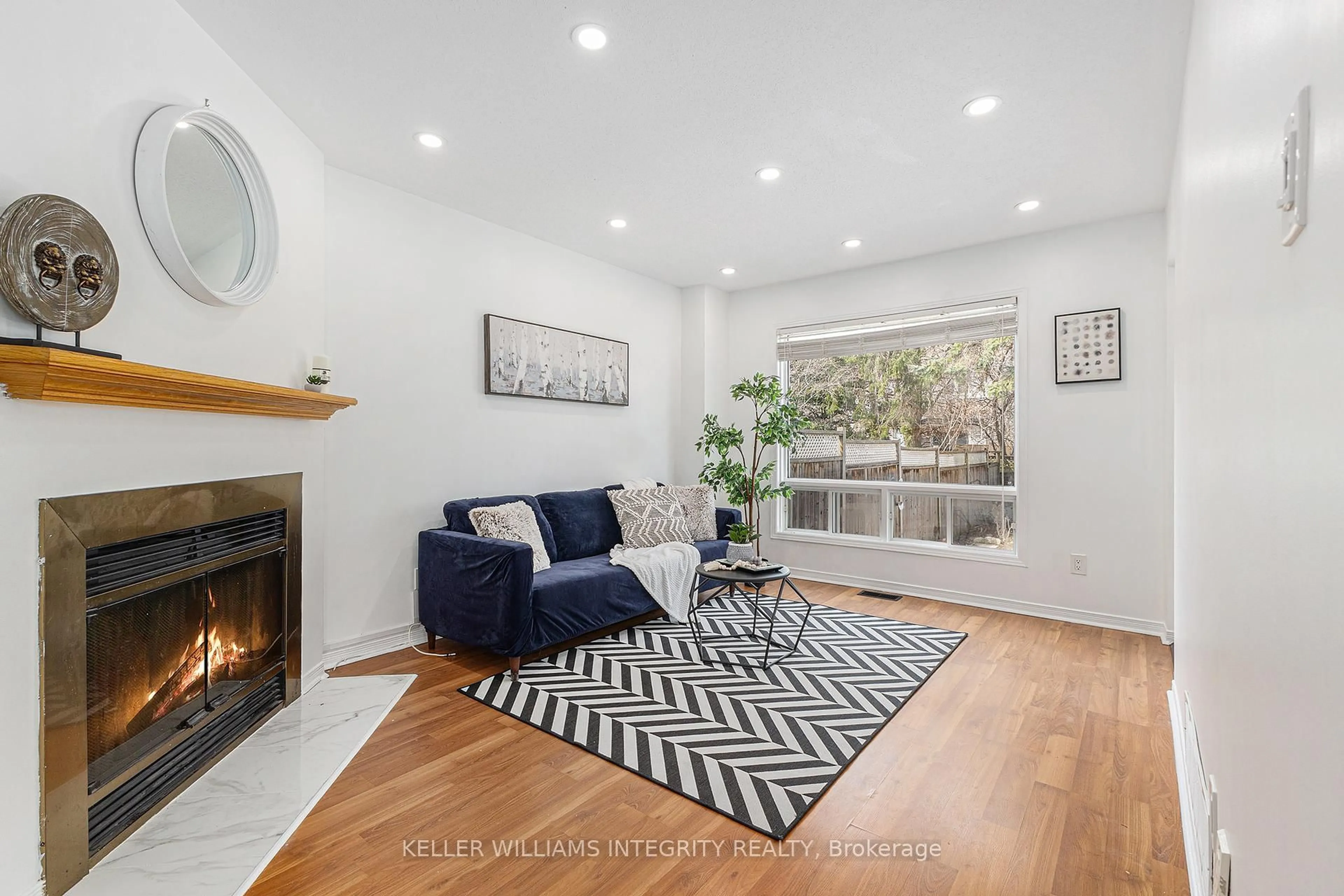 Living room with furniture, unknown for 274 stoneway Dr, Ottawa Ontario K2G 6B8