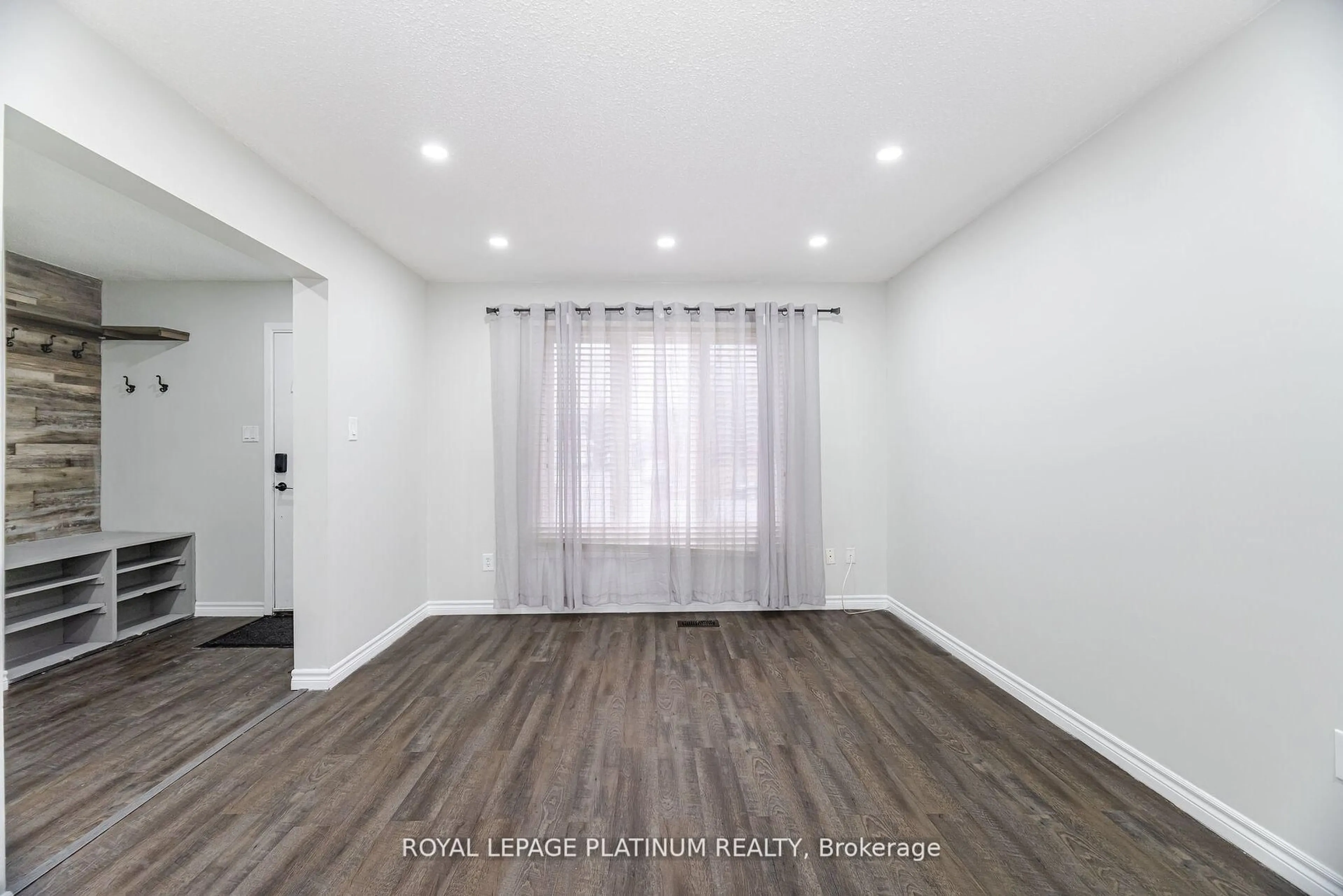 A pic of a room for 55 Woodlawn Ave, Brantford Ontario N3V 1A6