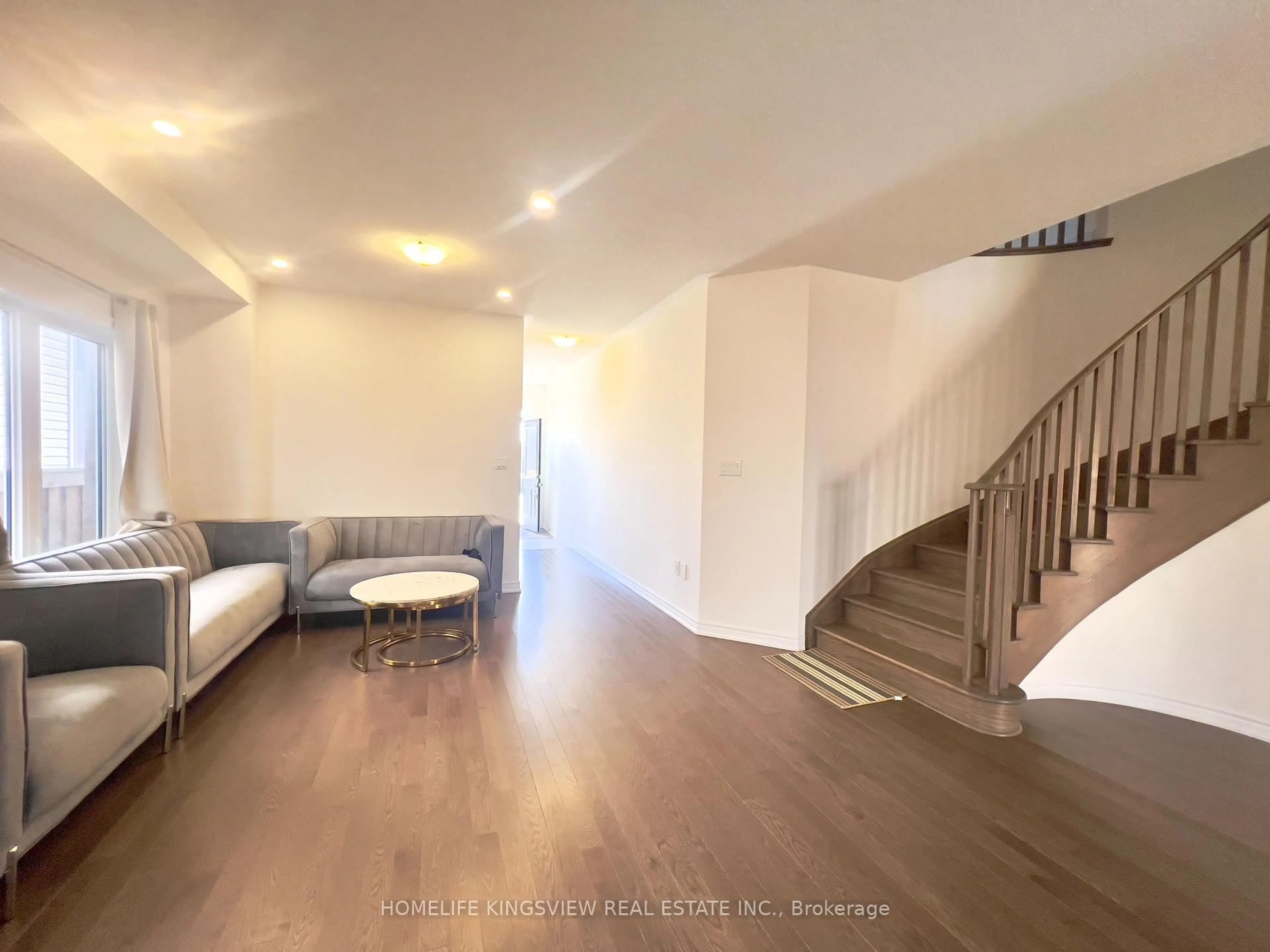 A pic of a room for 708 Gilmour Cres, Shelburne Ontario L9V 3X3