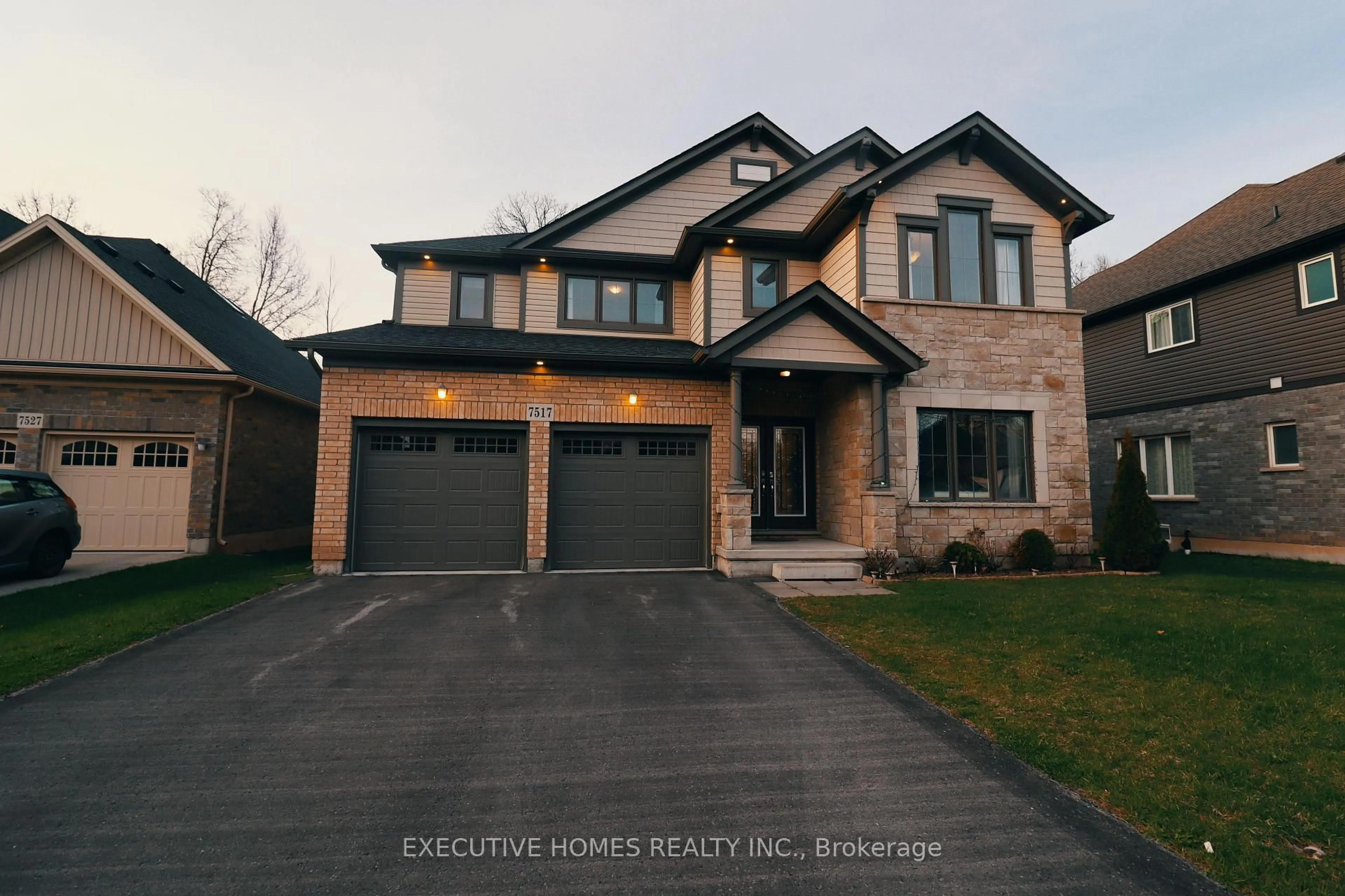 Home with brick exterior material, street for 7517 Lionshead Ave, Niagara Falls Ontario L2G 0A7