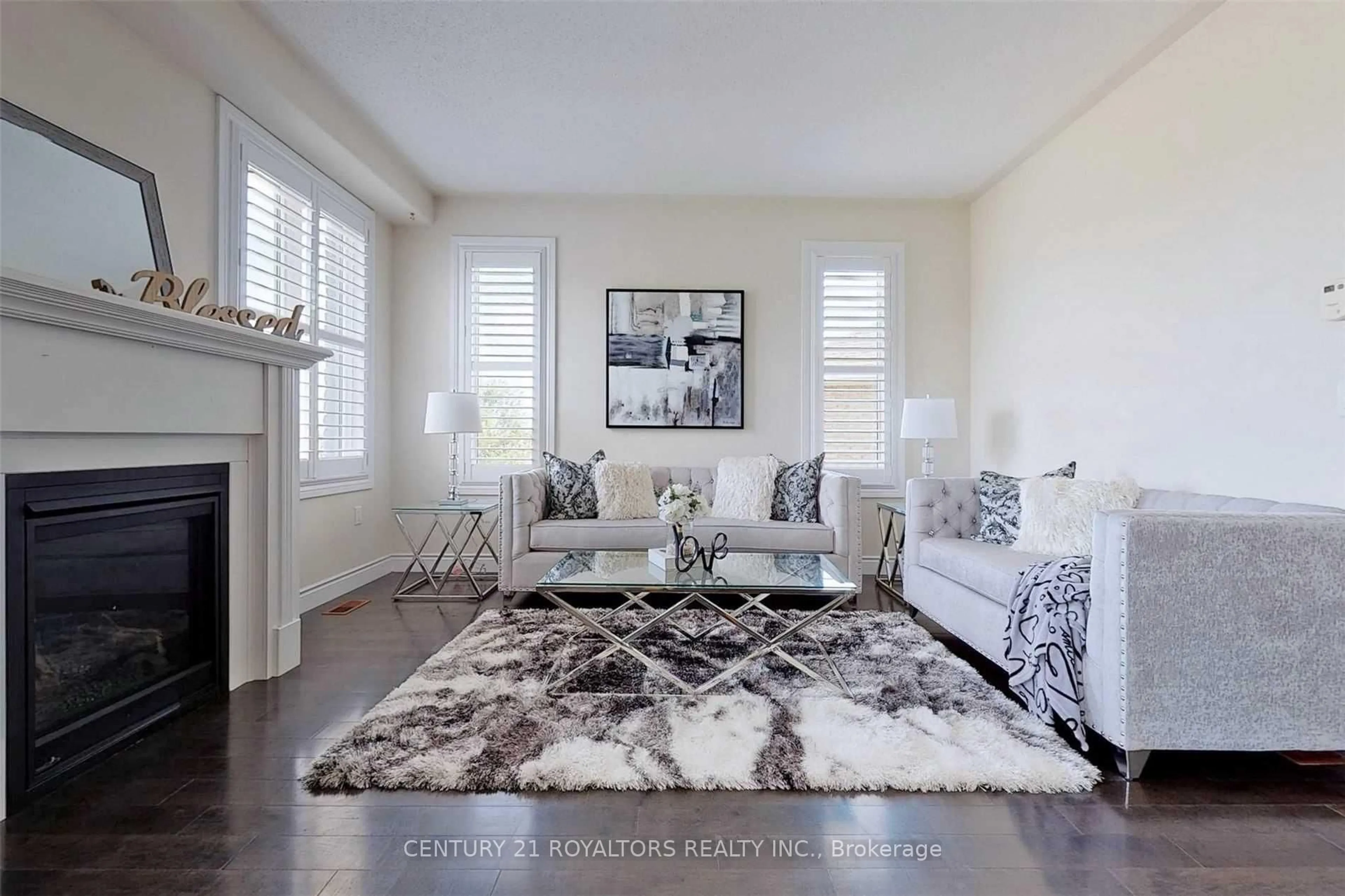 Living room with furniture, carpet floor for 1572 Cahill Dr, Peterborough West Ontario K9K 0G6