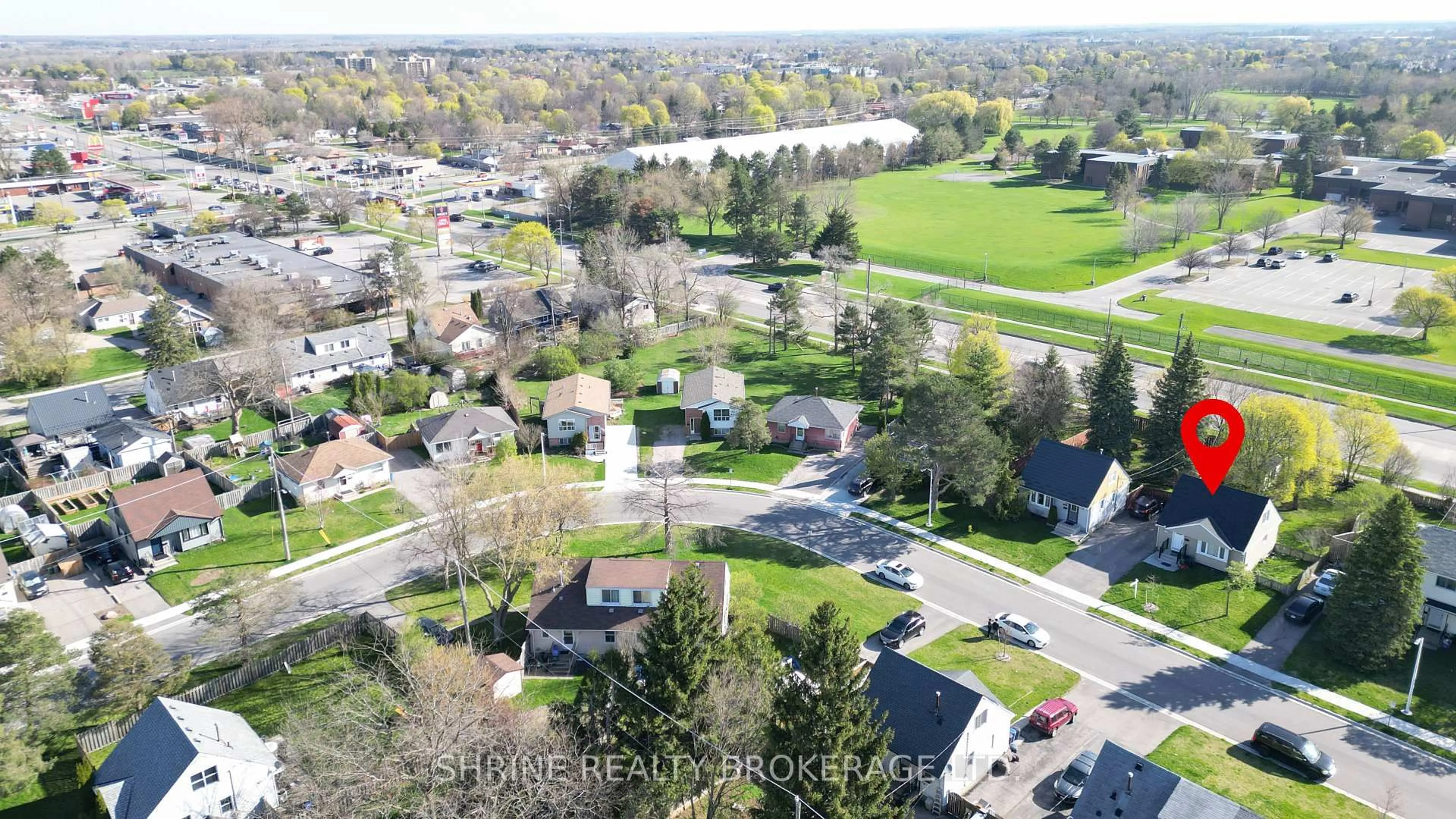 A pic from outside/outdoor area/front of a property/back of a property/a pic from drone, street for 372 Flanders Row, London East Ontario N5Y 1C4