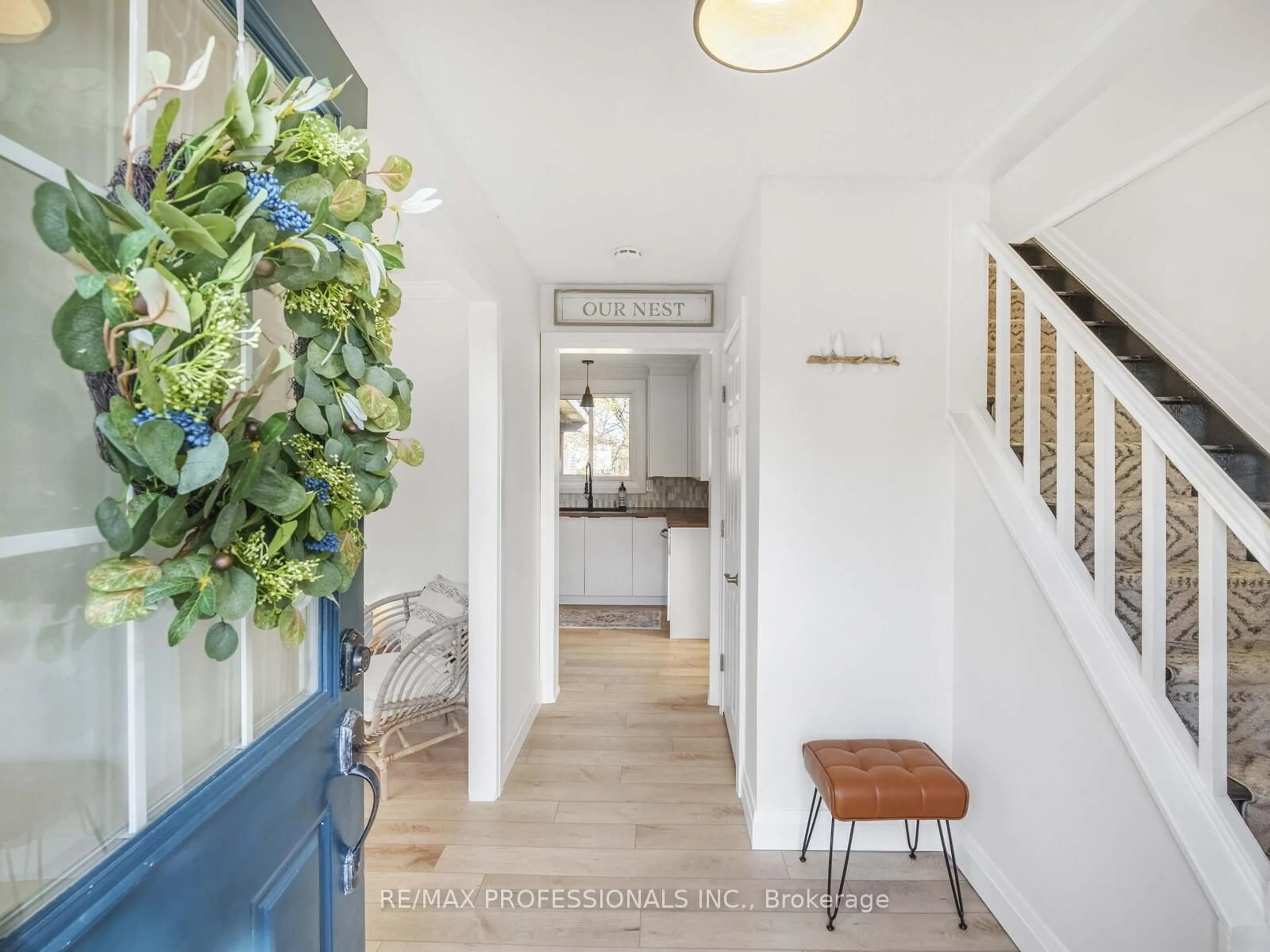 Indoor entryway for 5 Yeats Crt, Guelph Ontario N1E 6H8