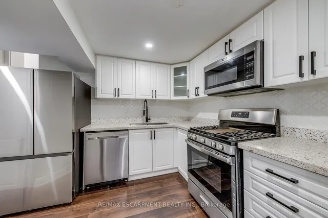 Additional property image - 11 Drakes Dr