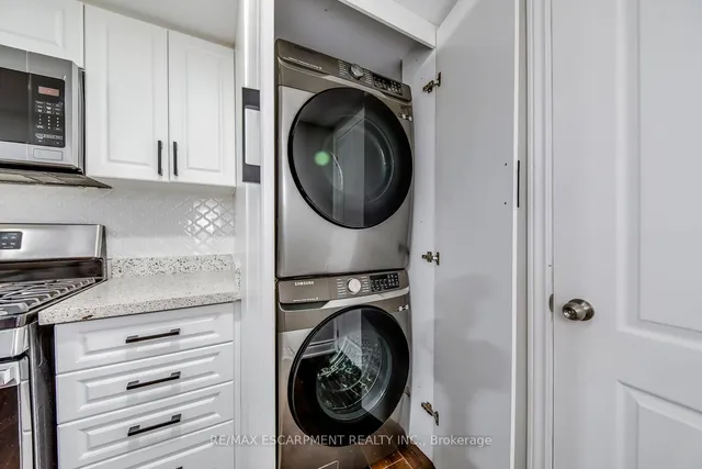 Additional property image - 11 Drakes Dr