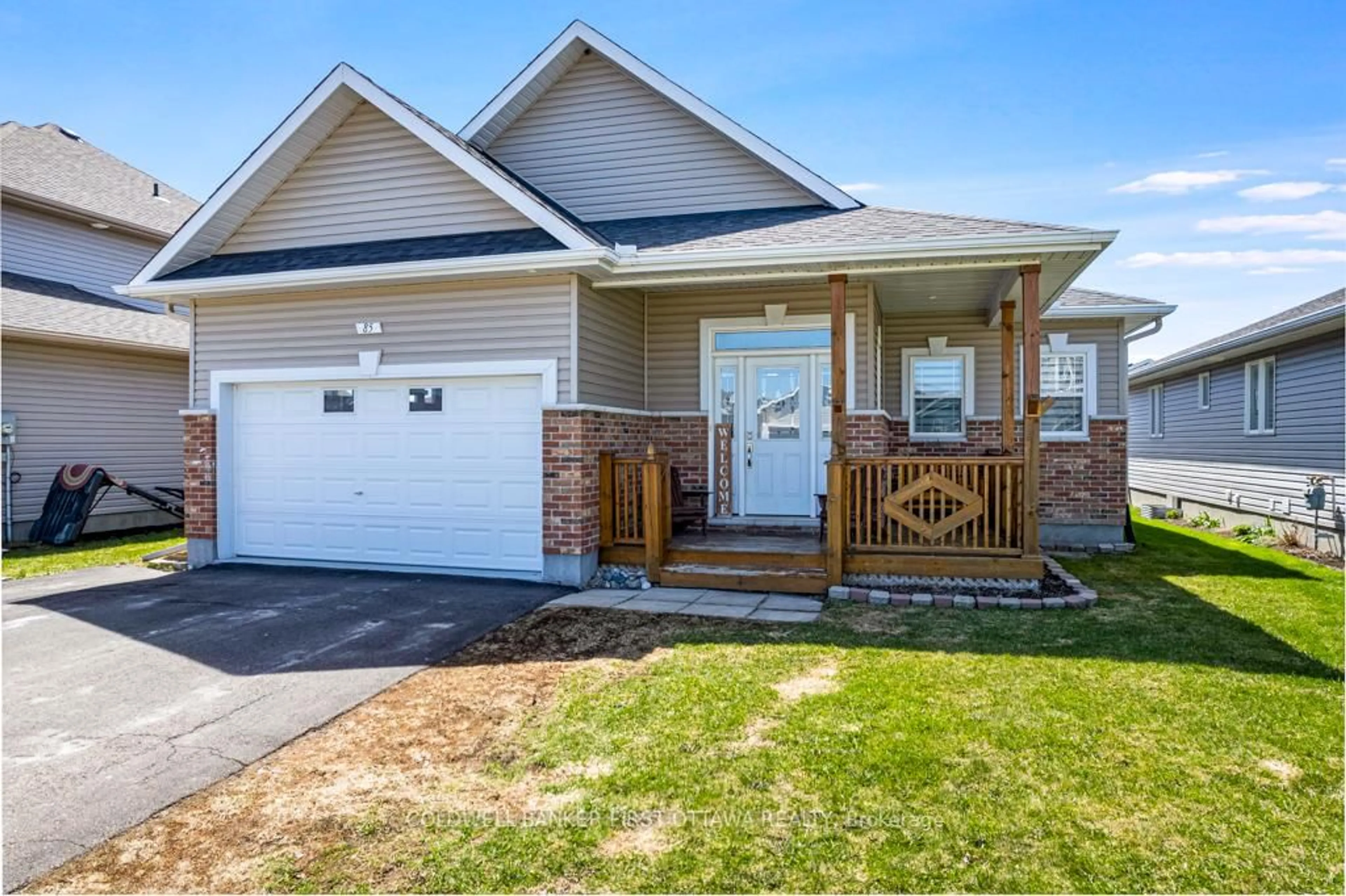 Home with vinyl exterior material, street for 85 Carter Cres, Arnprior Ontario K7S 0C4