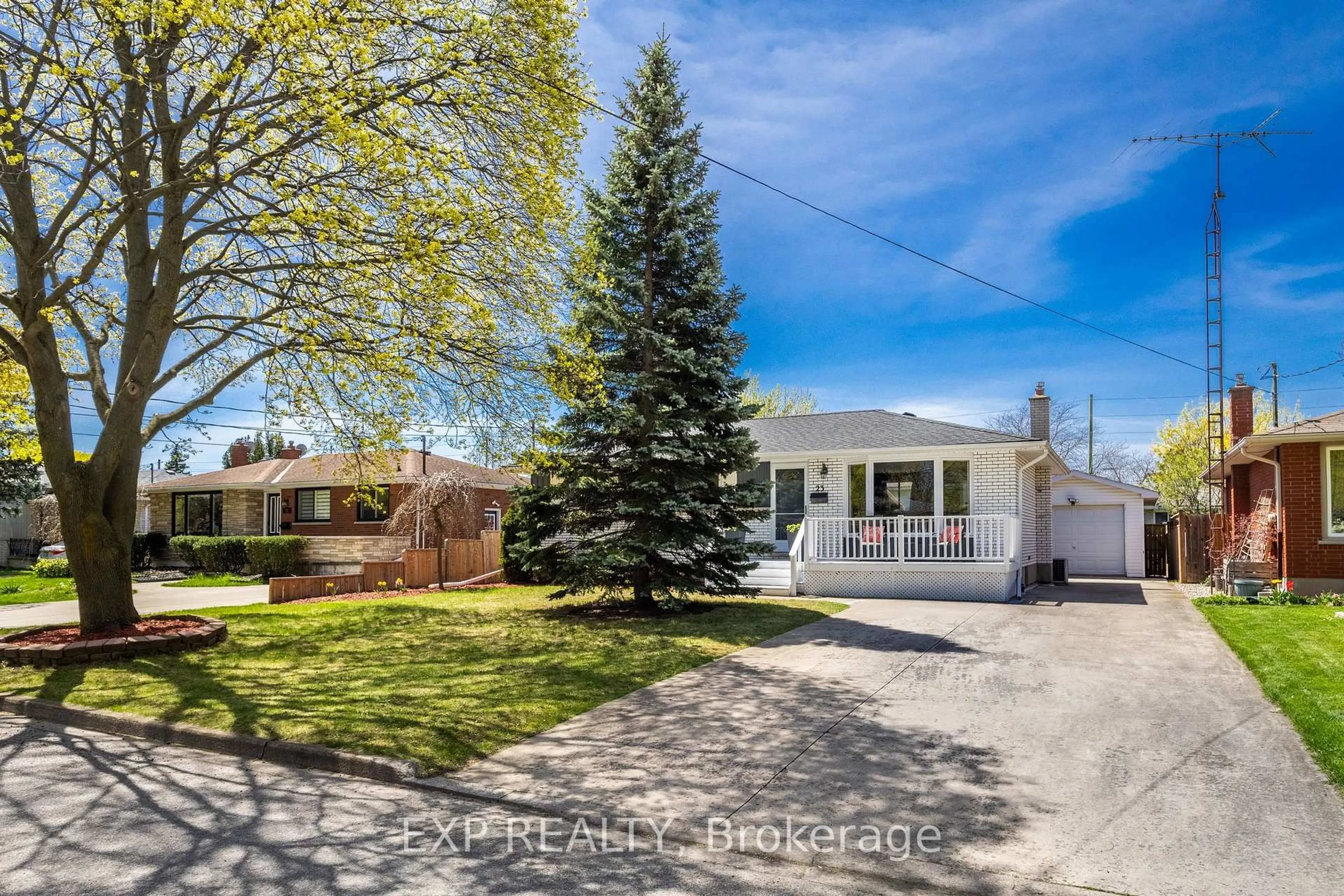 Unknown for 23 Densgrove Dr, St. Catharines Ontario L2M 3M1