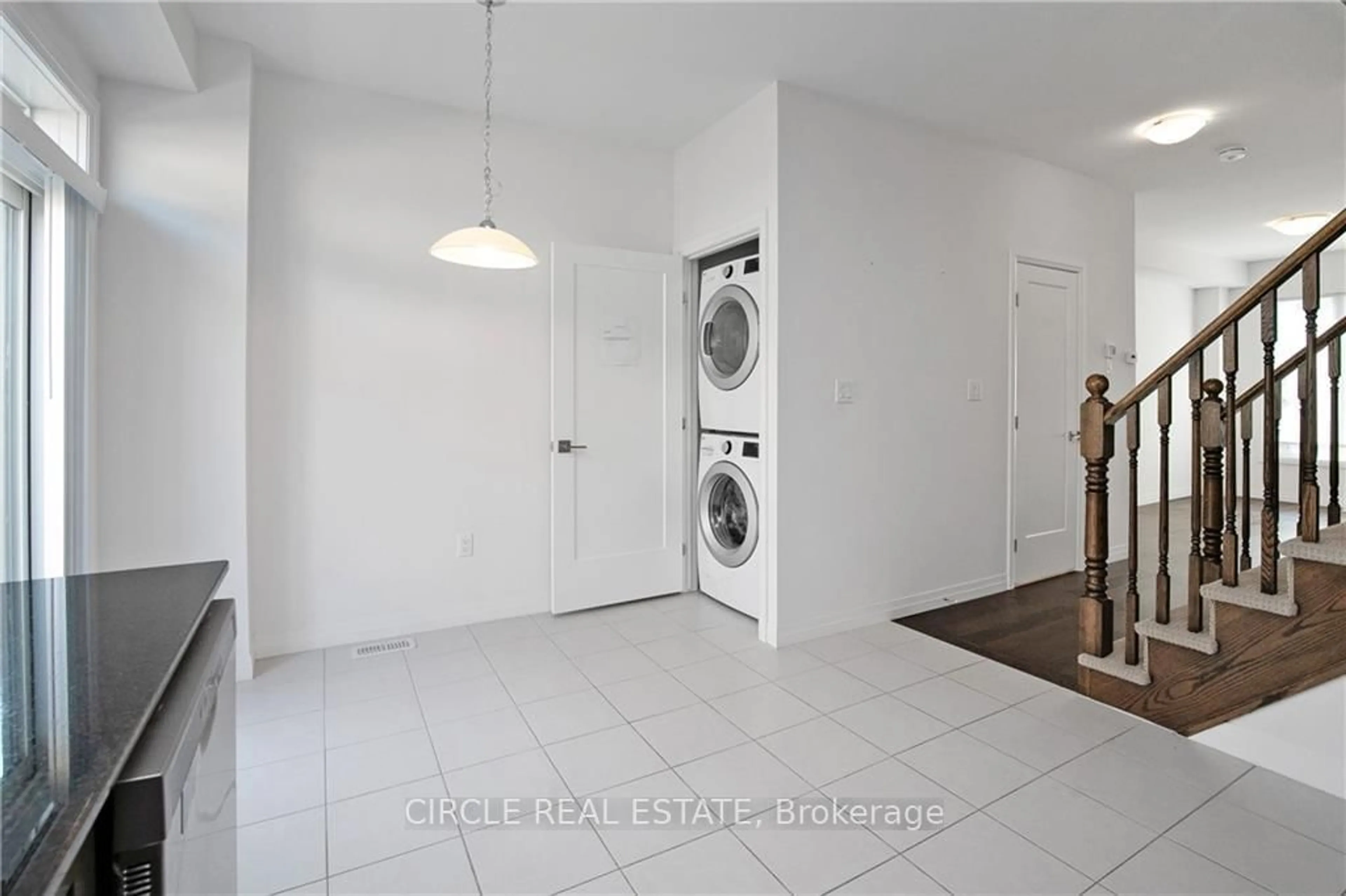 Laundry room for 4 Could Lane, Hamilton Ontario L9G 0H2
