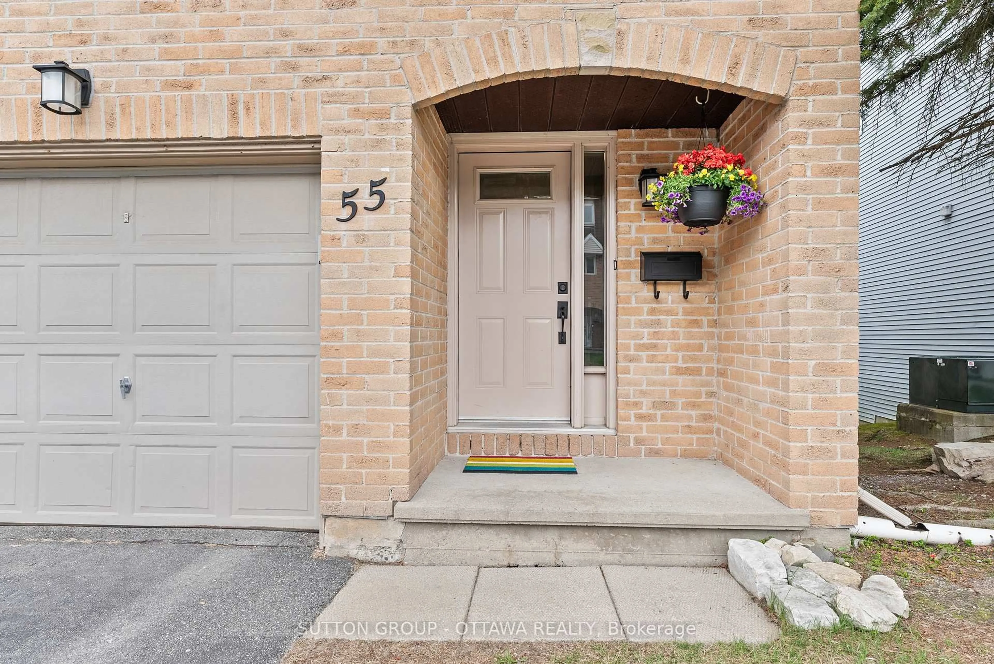 Unknown for 55 LIGHTFOOT Pl, Ottawa Ontario K2L 3M3