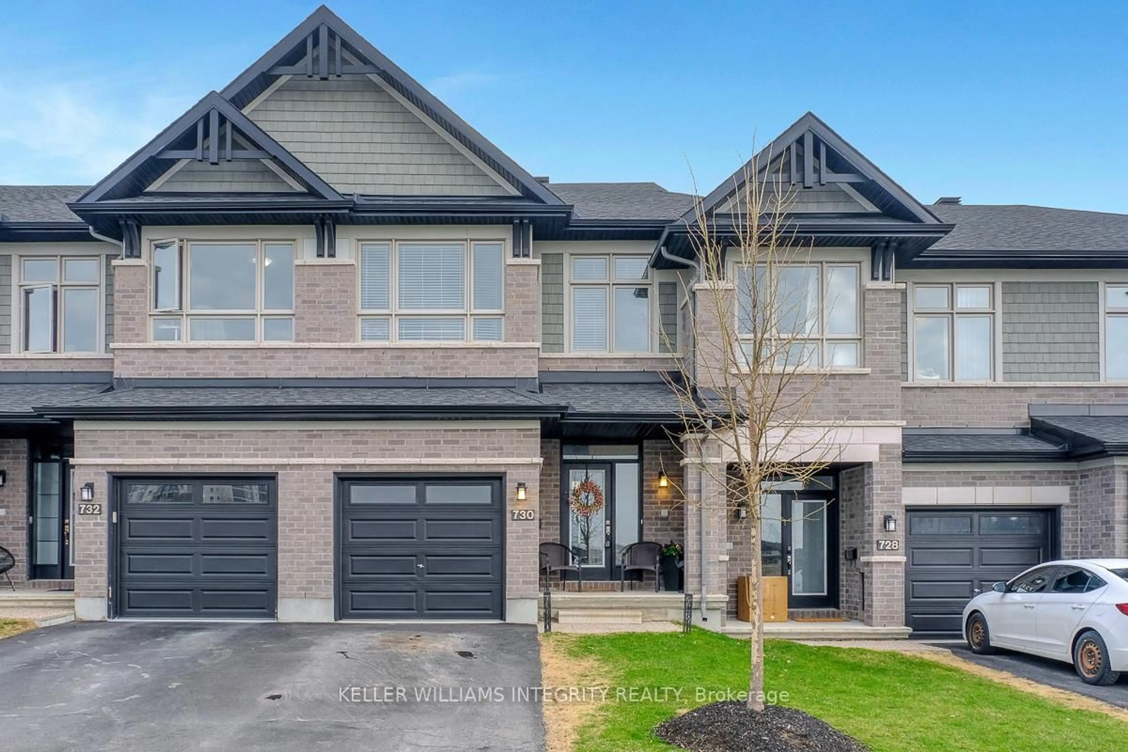 Home with brick exterior material, street for 730 Putney Cres, Ottawa Ontario K2S 2N9