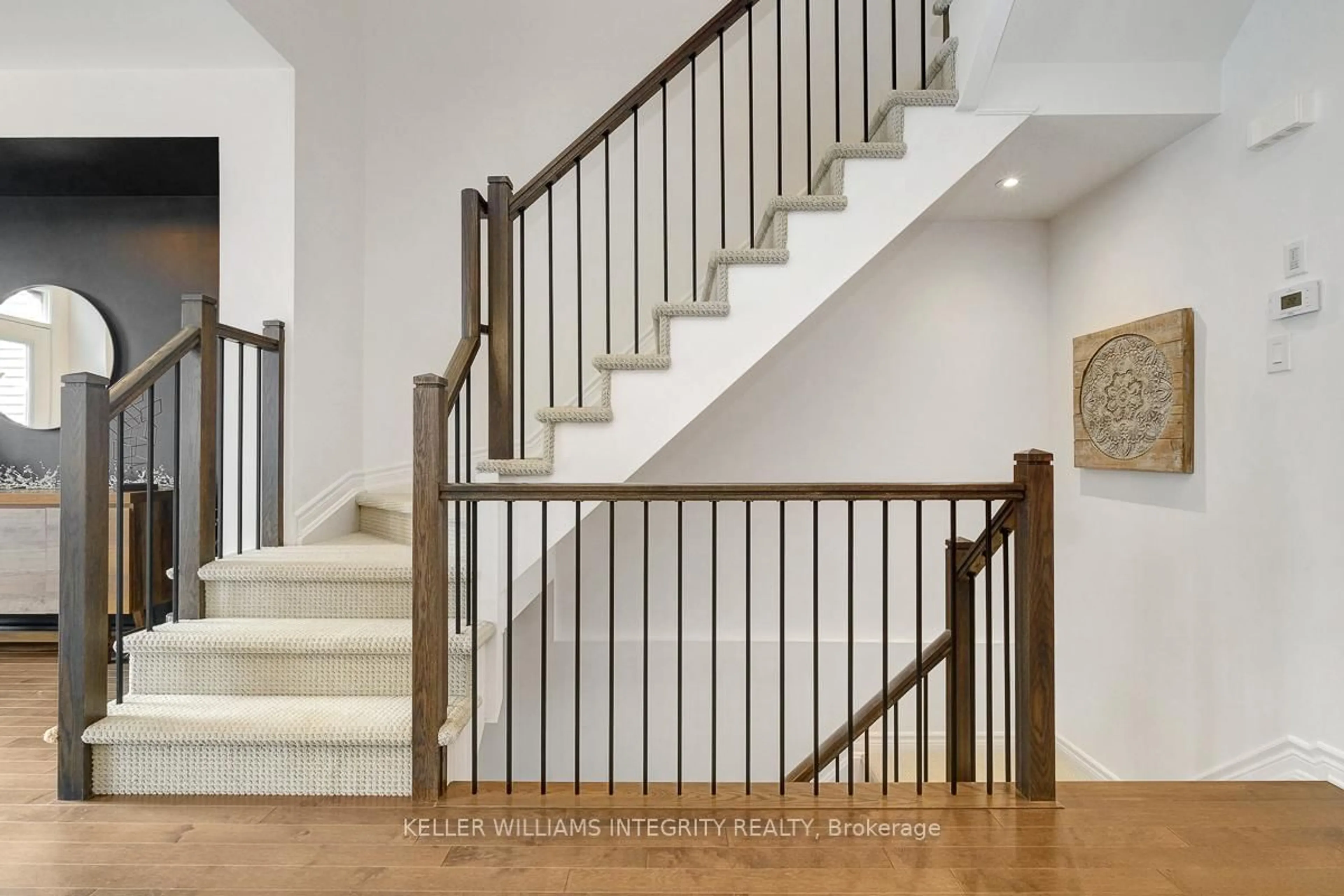 Stairs for 730 Putney Cres, Ottawa Ontario K2S 2N9