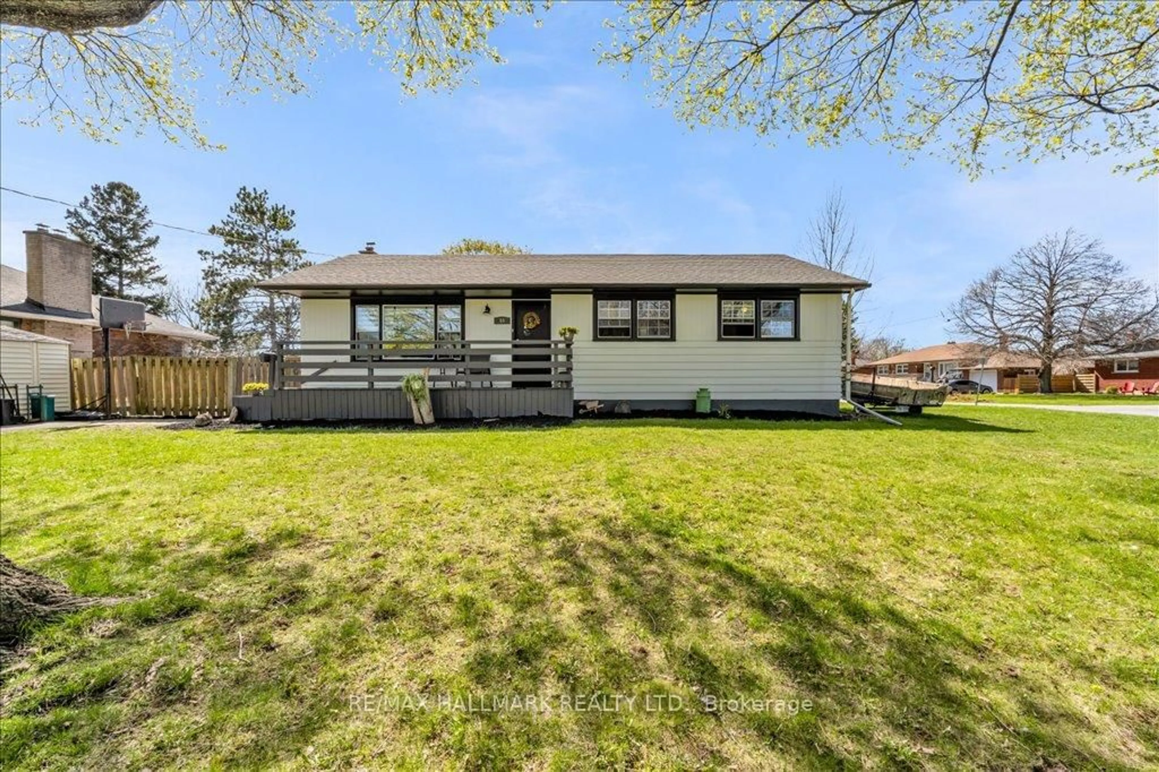 Unknown for 10 Cayuga St, St. Catharines Ontario L2R 1E6