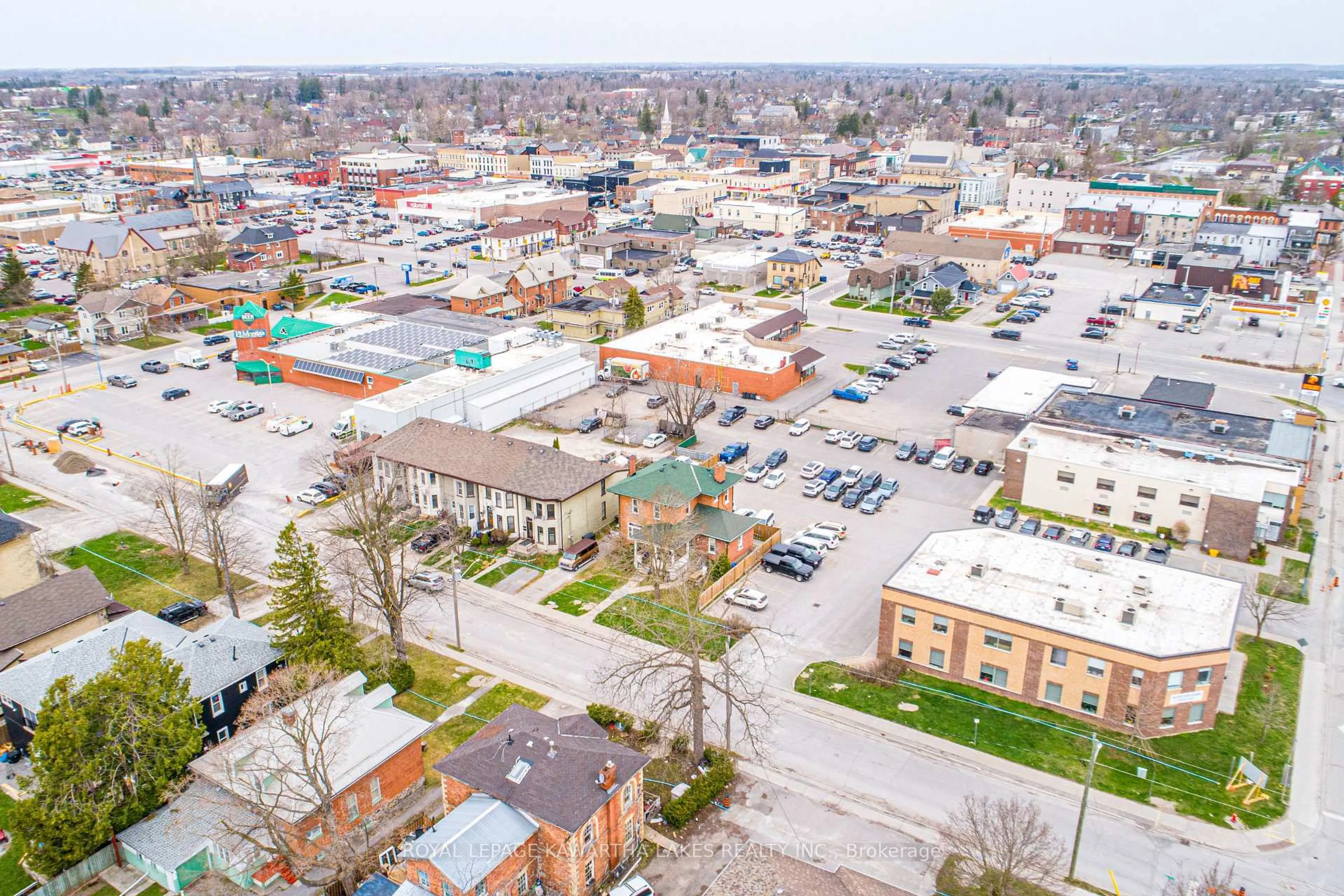 A pic from outside/outdoor area/front of a property/back of a property/a pic from drone, street for 6 Glenelg St, Kawartha Lakes Ontario K9V 2T8