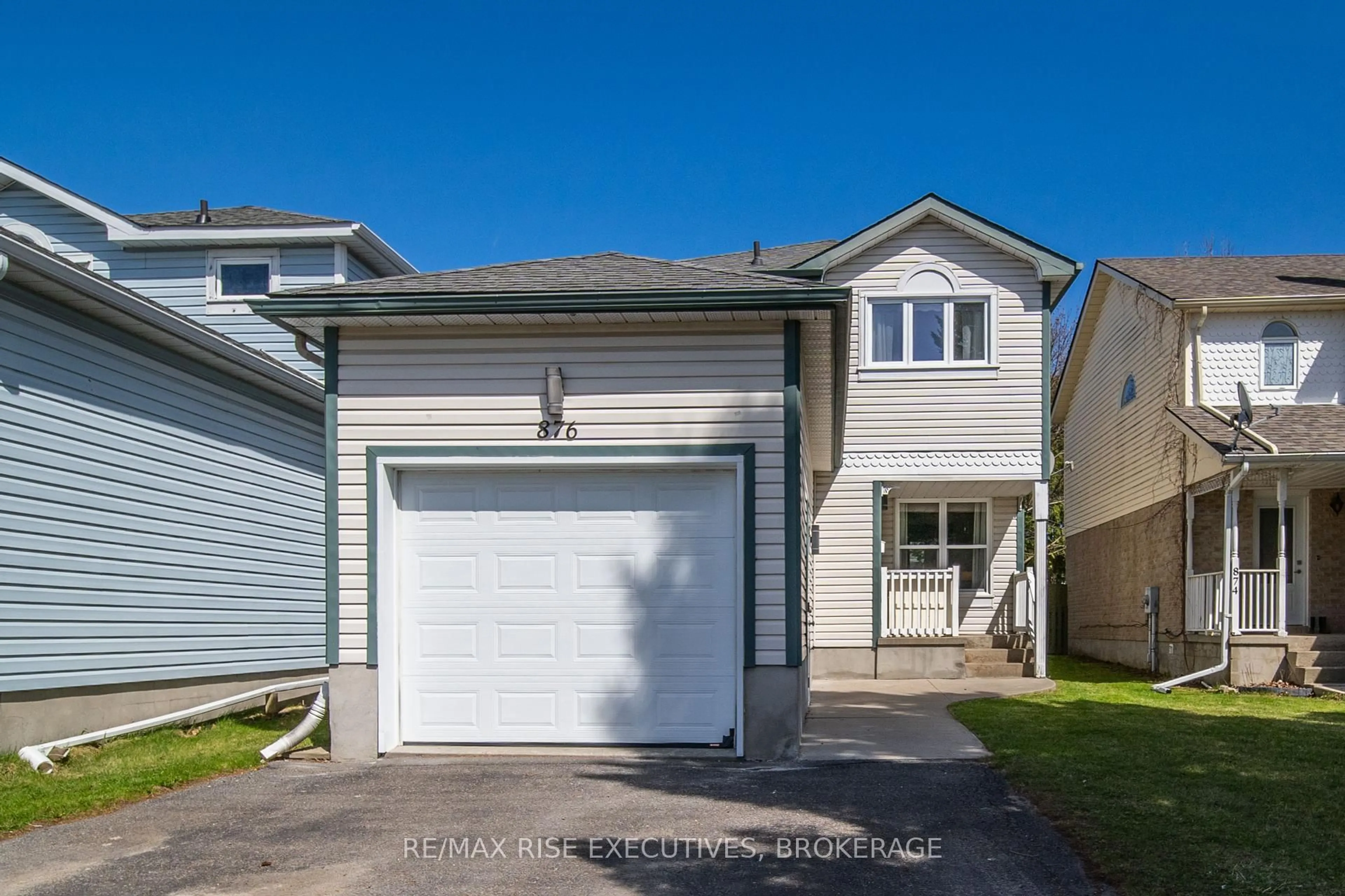 Home with vinyl exterior material, street for 876 Walker Crt, Kingston Ontario K7M 8L2
