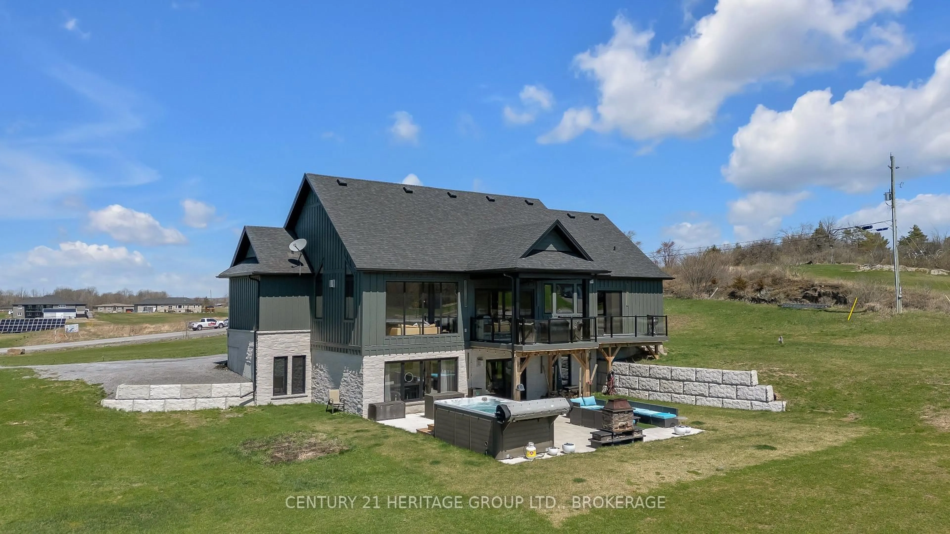 A pic from outside/outdoor area/front of a property/back of a property/a pic from drone, building for 245 Mann Dr, Kingston Ontario K7L 0G2