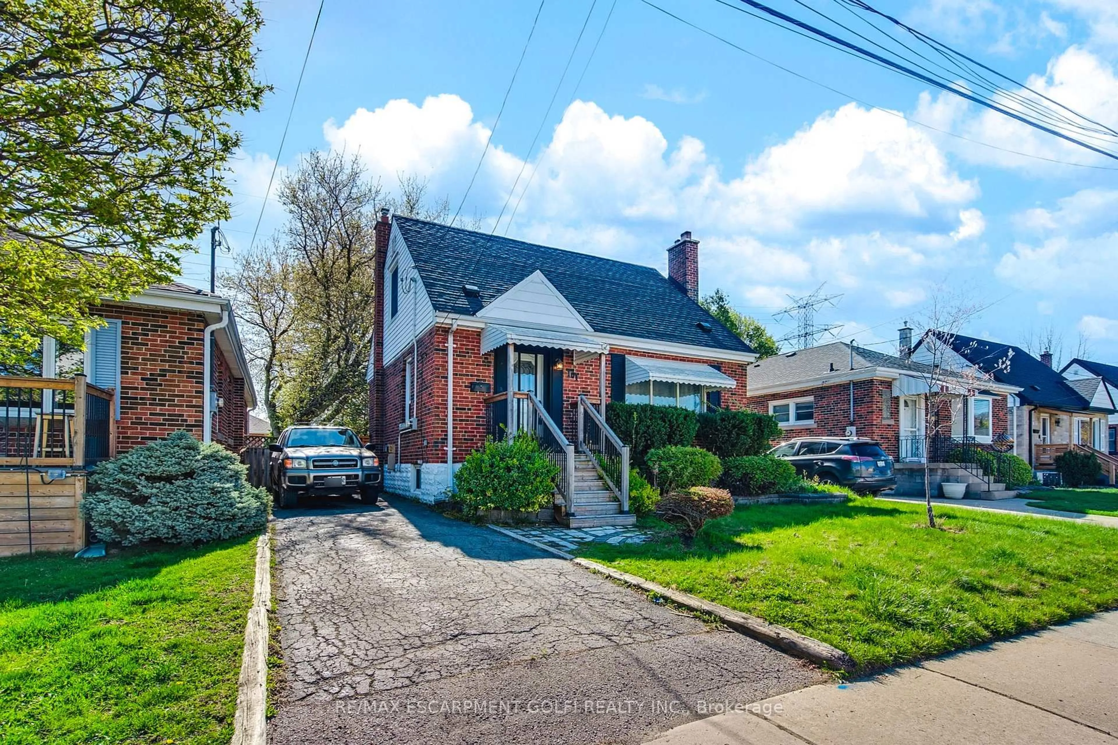 Home with brick exterior material, street for 101 ABERFOYLE Ave, Hamilton Ontario L8K 4S1