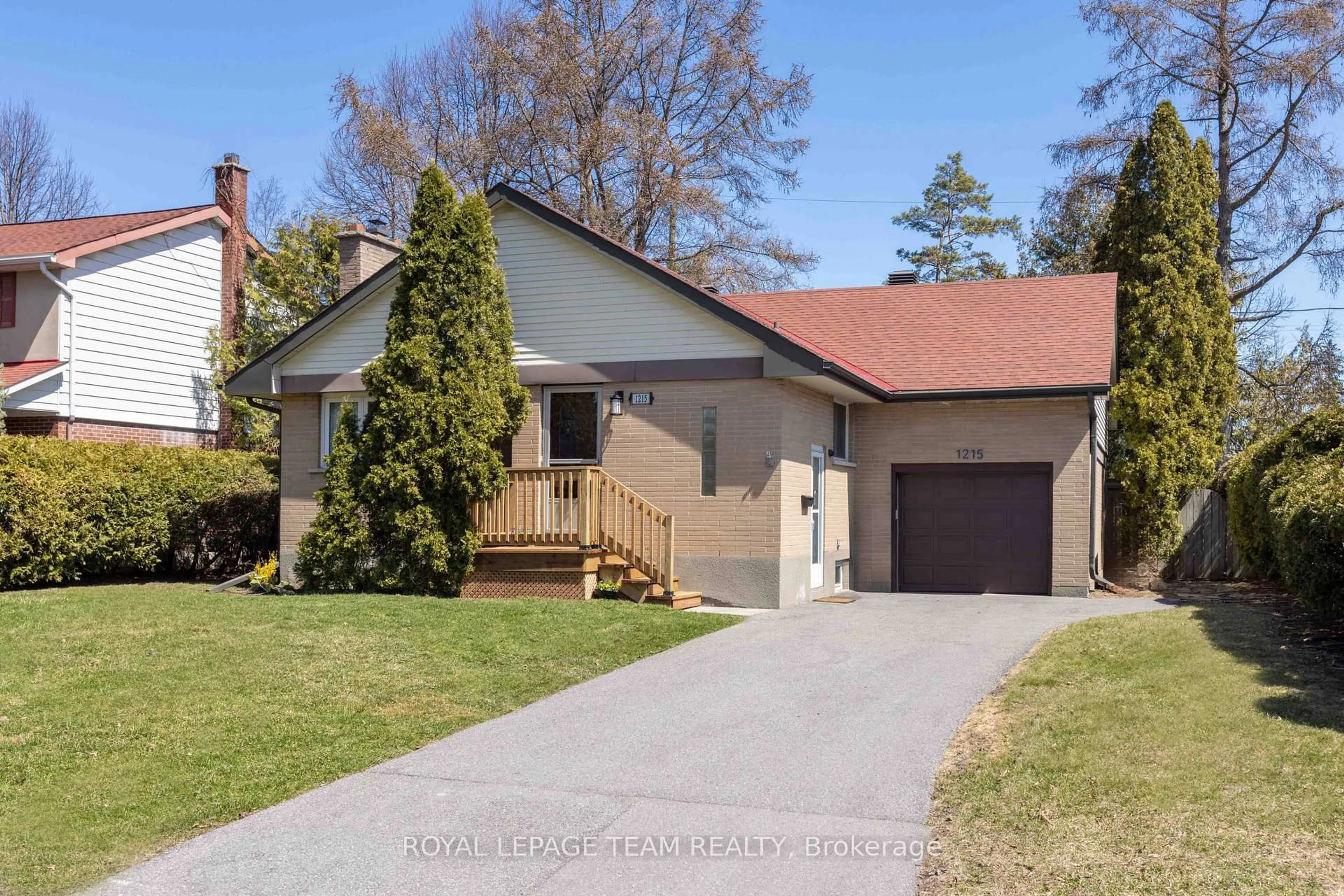 Home with brick exterior material, street for 1215 Agincourt Rd, Ottawa Ontario K2C 2H8