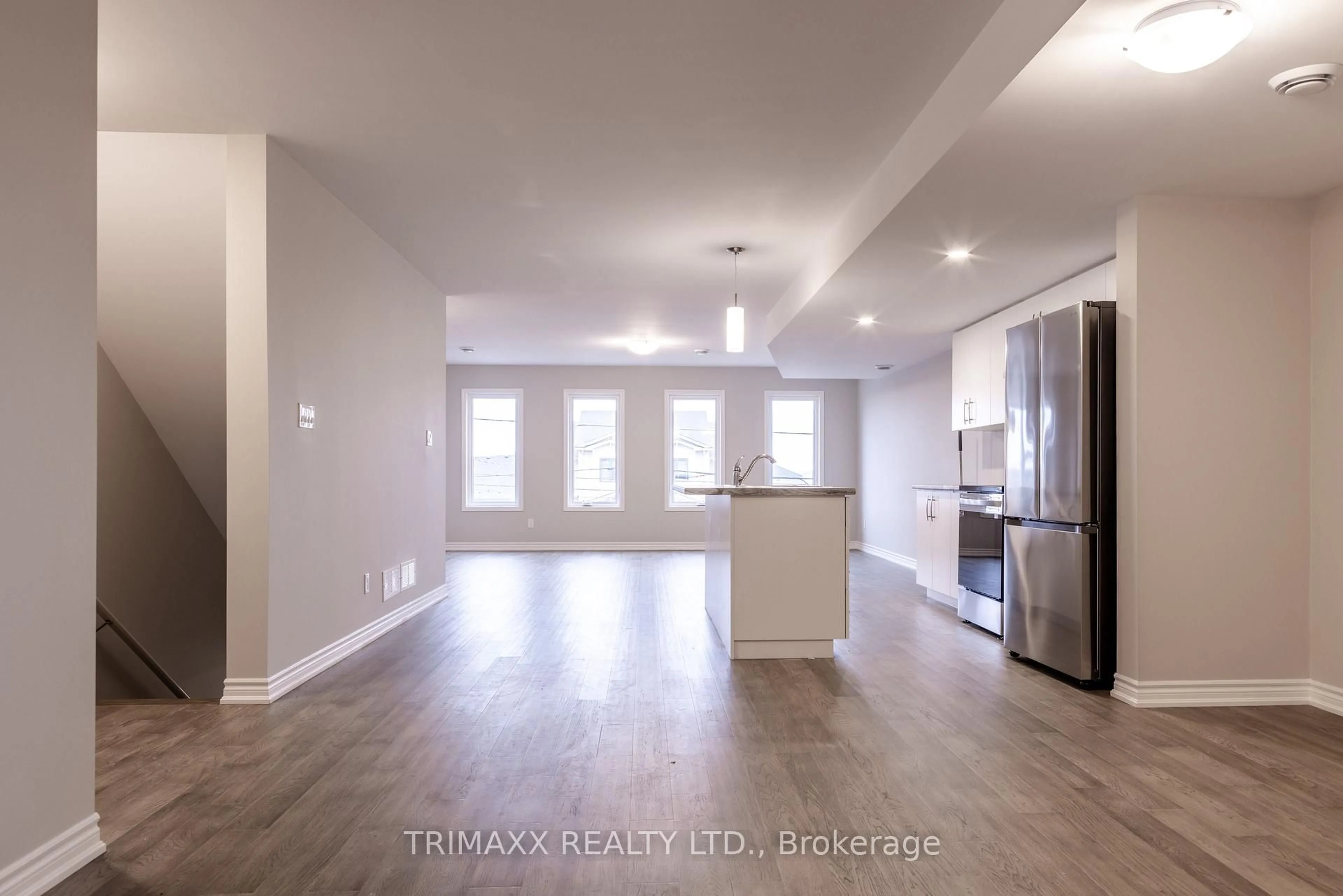 Open concept kitchen, unknown for 25B Oakdale Ave, St. Catharines Ontario L2P 2B8